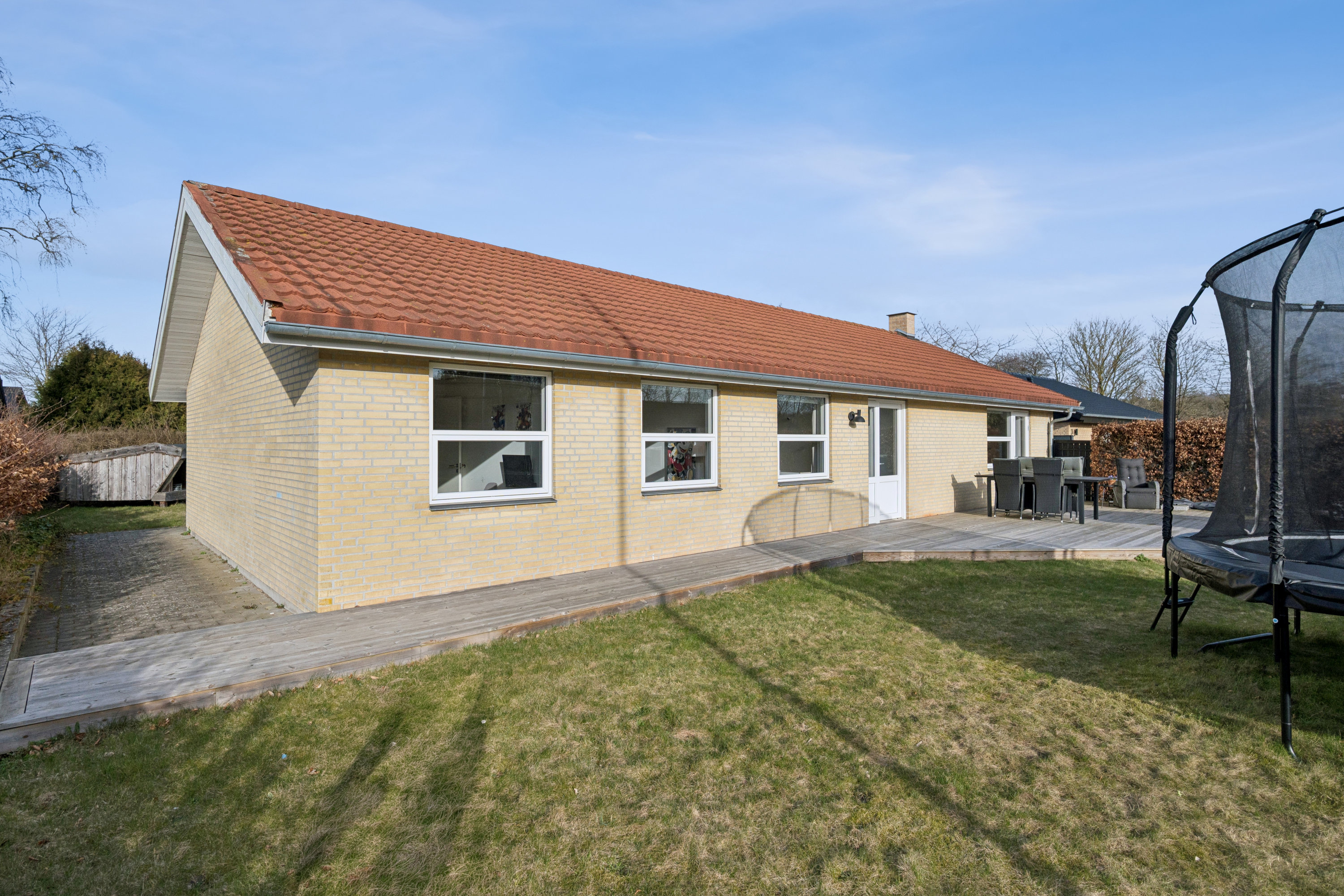 Fremhævet andet billede i fuldskærmstilstand. Billede af Nørrevangen 36, 8382 Hinnerup