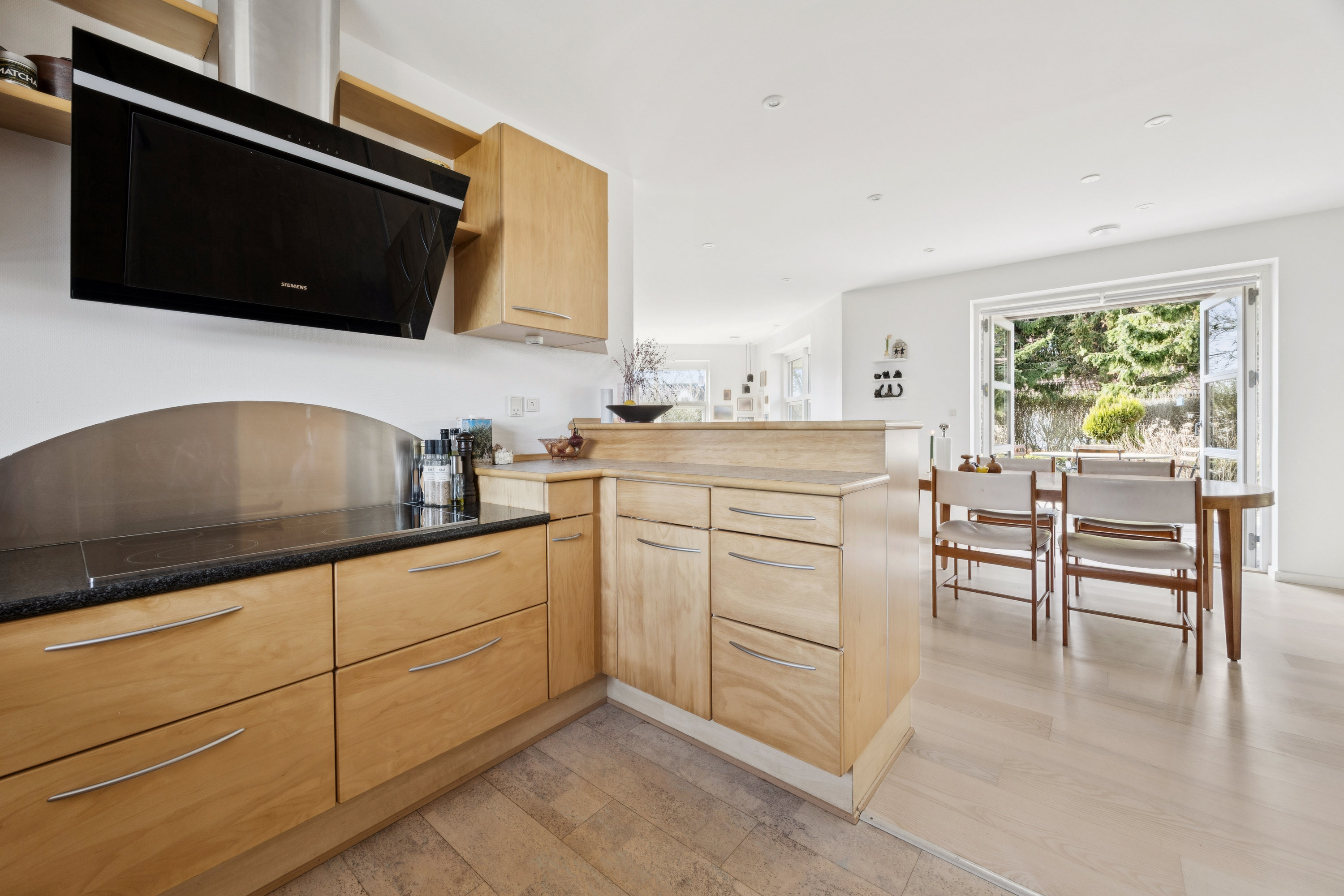 Fremhævet køkken billede i fuldskærmstilstand. Billede af Bjælkerupvej 98D, 4660 Store Heddinge