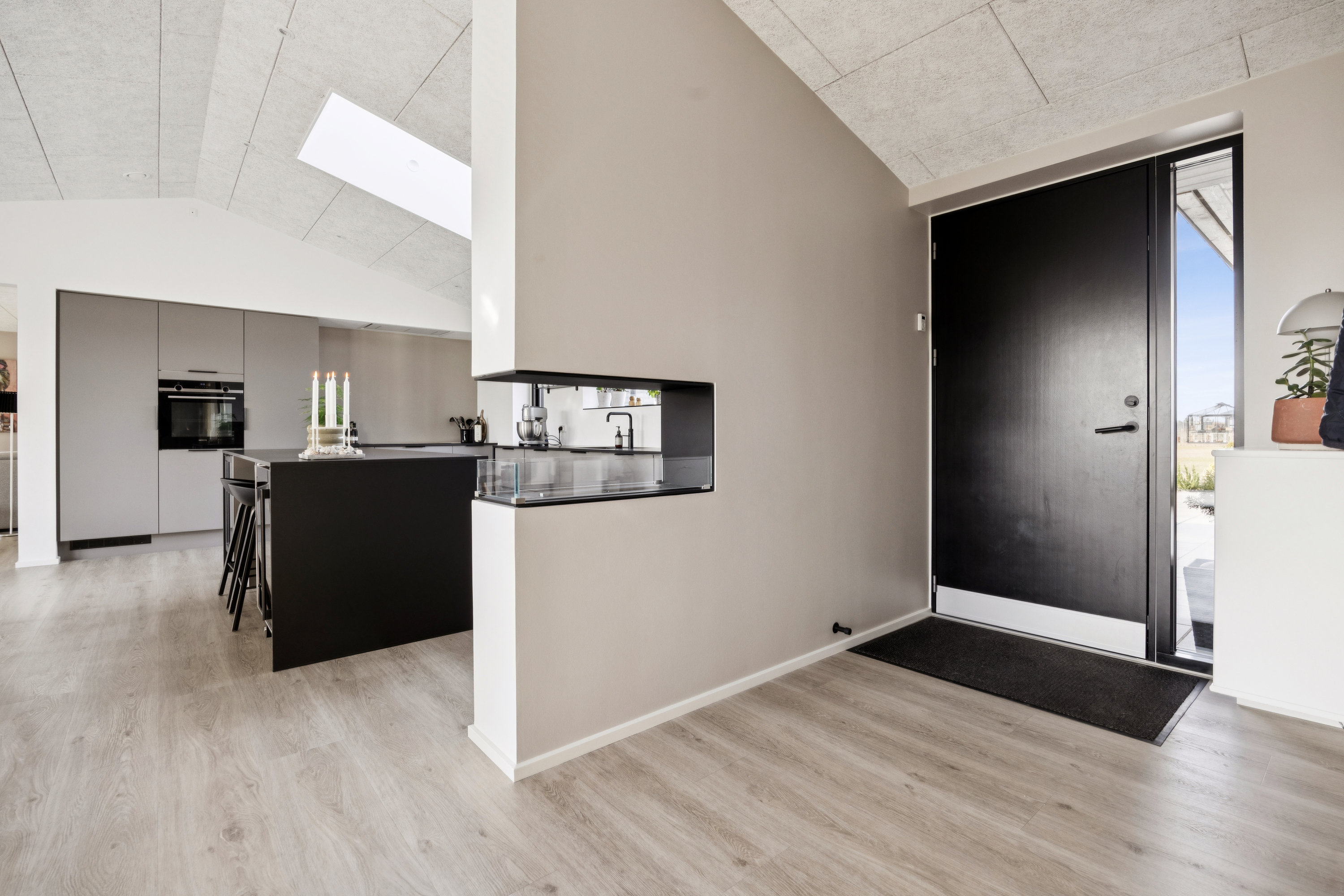 Fremhævet køkken billede i fuldskærmstilstand. Billede af Østermarken 327, 9320 Hjallerup