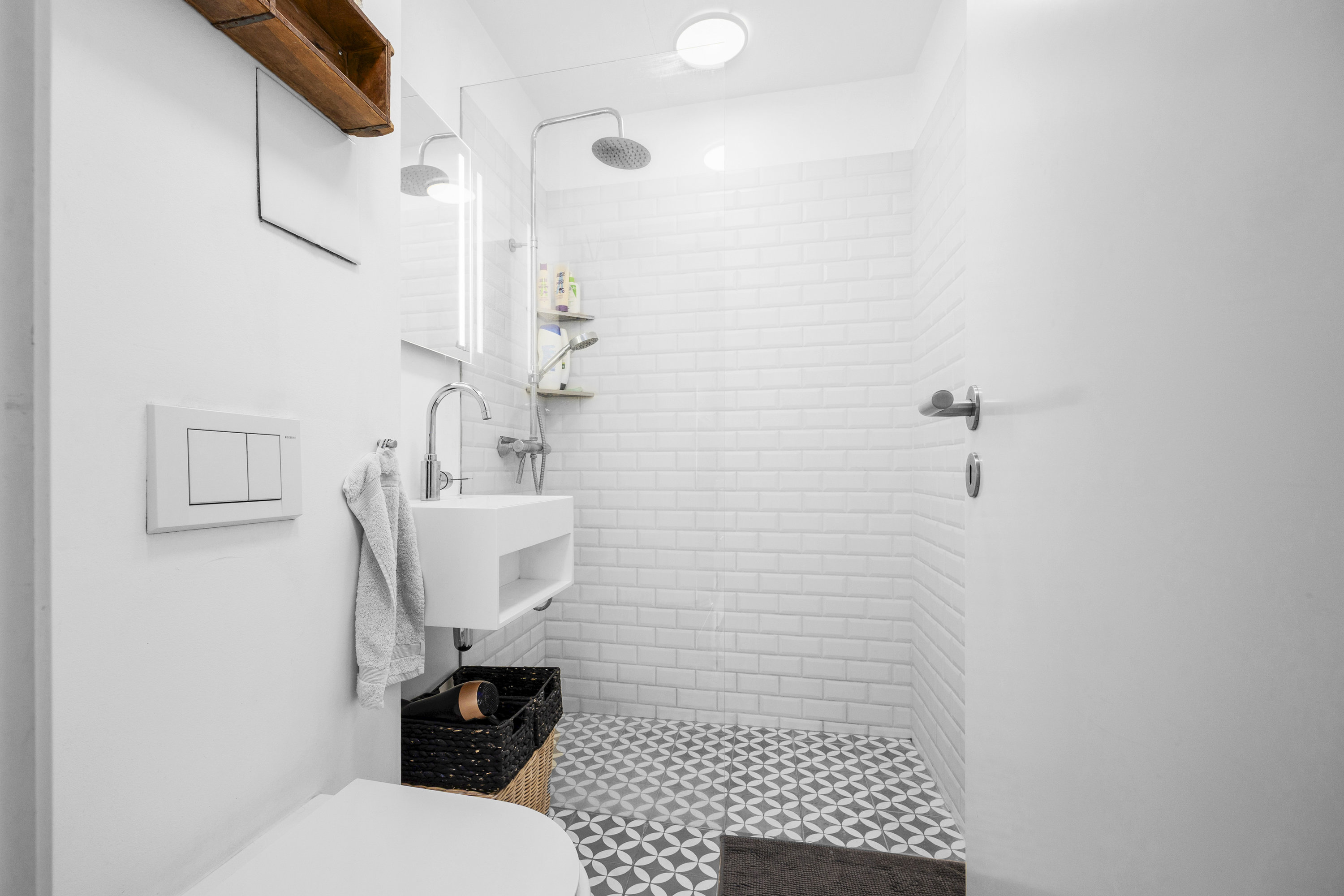 Fremhævet  billede i fuldskærmstilstand. Billede af Adelgade 49, 2. th., 1304 København K