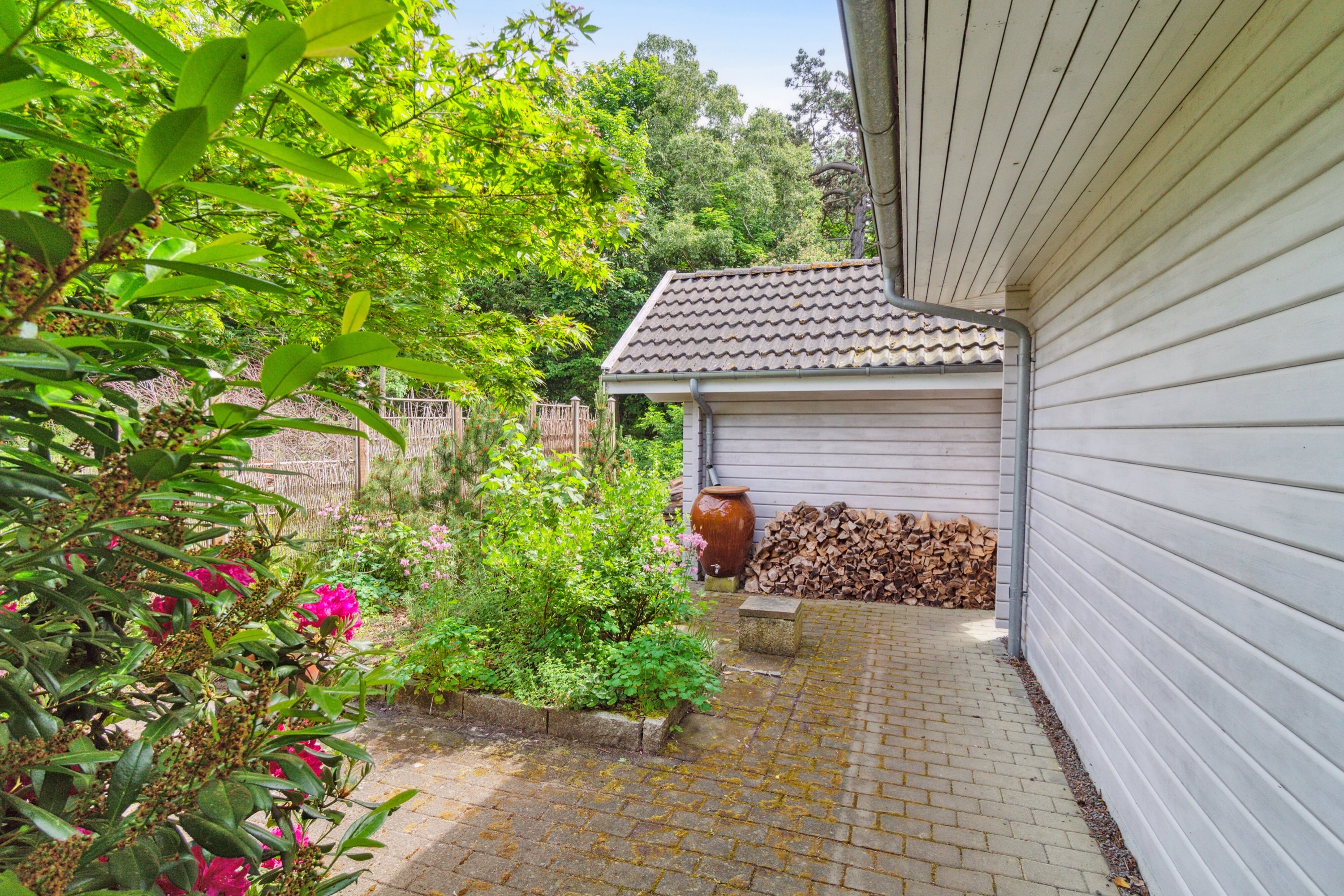 Fremhævet terrasse billede i fuldskærmstilstand. Billede af Lersøvej 13, 3700 Rønne