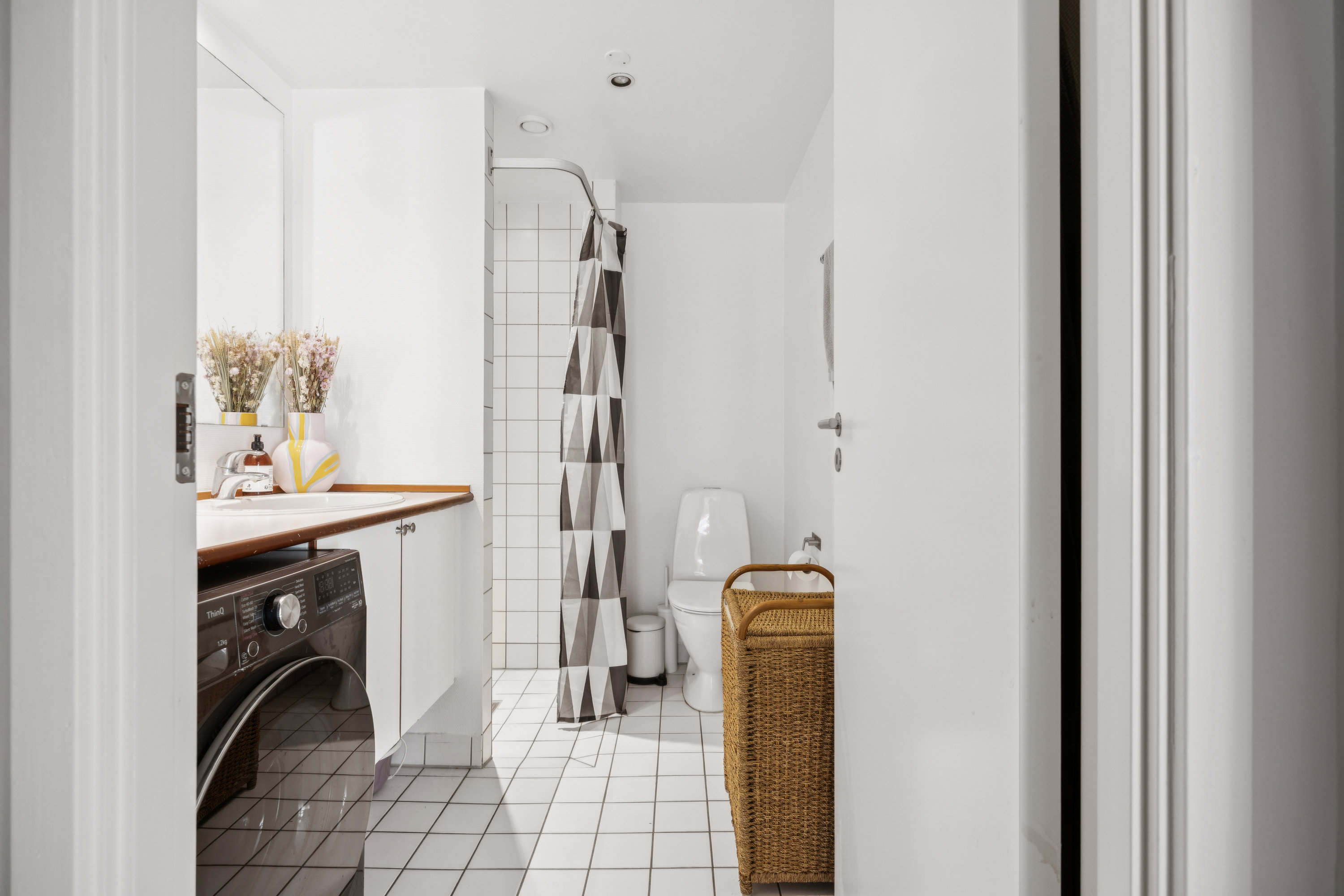 Fremhævet badeværelse billede i fuldskærmstilstand. Billede af Borgmester Fischers Vej 5F, st.. 3., 2000 Frederiksberg