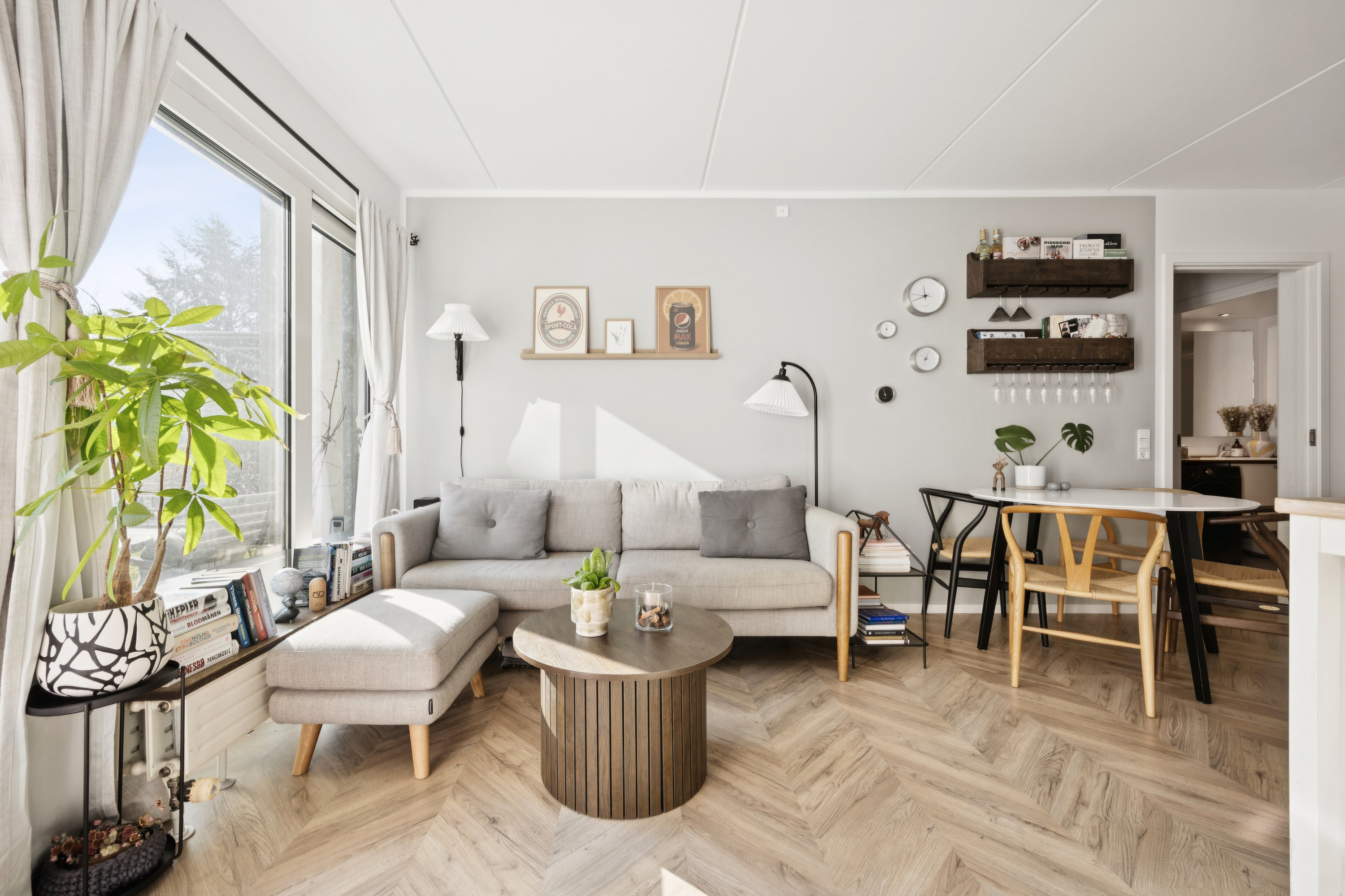 Fremhævet stue billede i fuldskærmstilstand. Billede af Borgmester Fischers Vej 5F, st.. 3., 2000 Frederiksberg