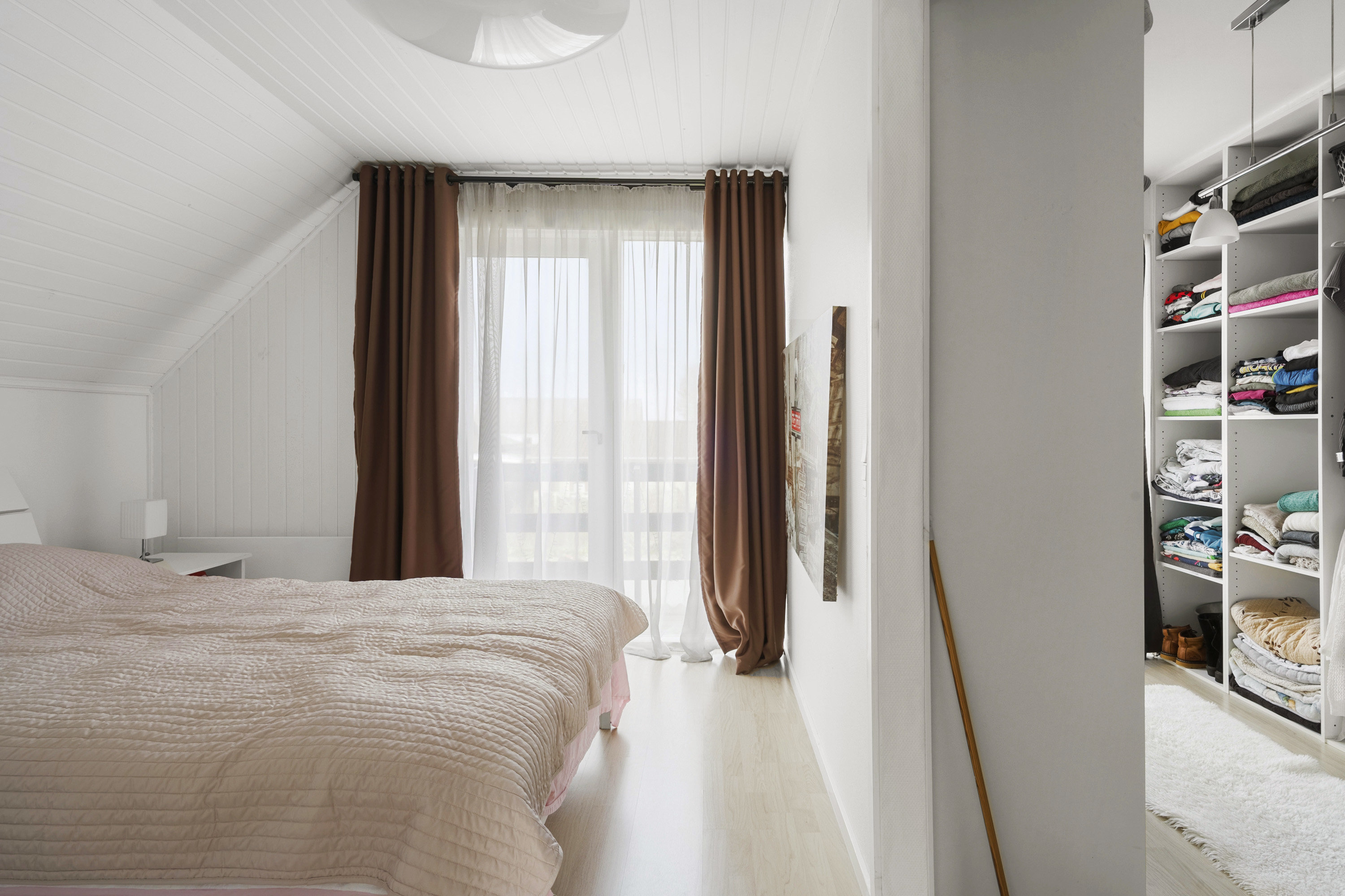 Fremhævet soveværelse billede i fuldskærmstilstand. Billede af Platanalle 11, 8700 Horsens