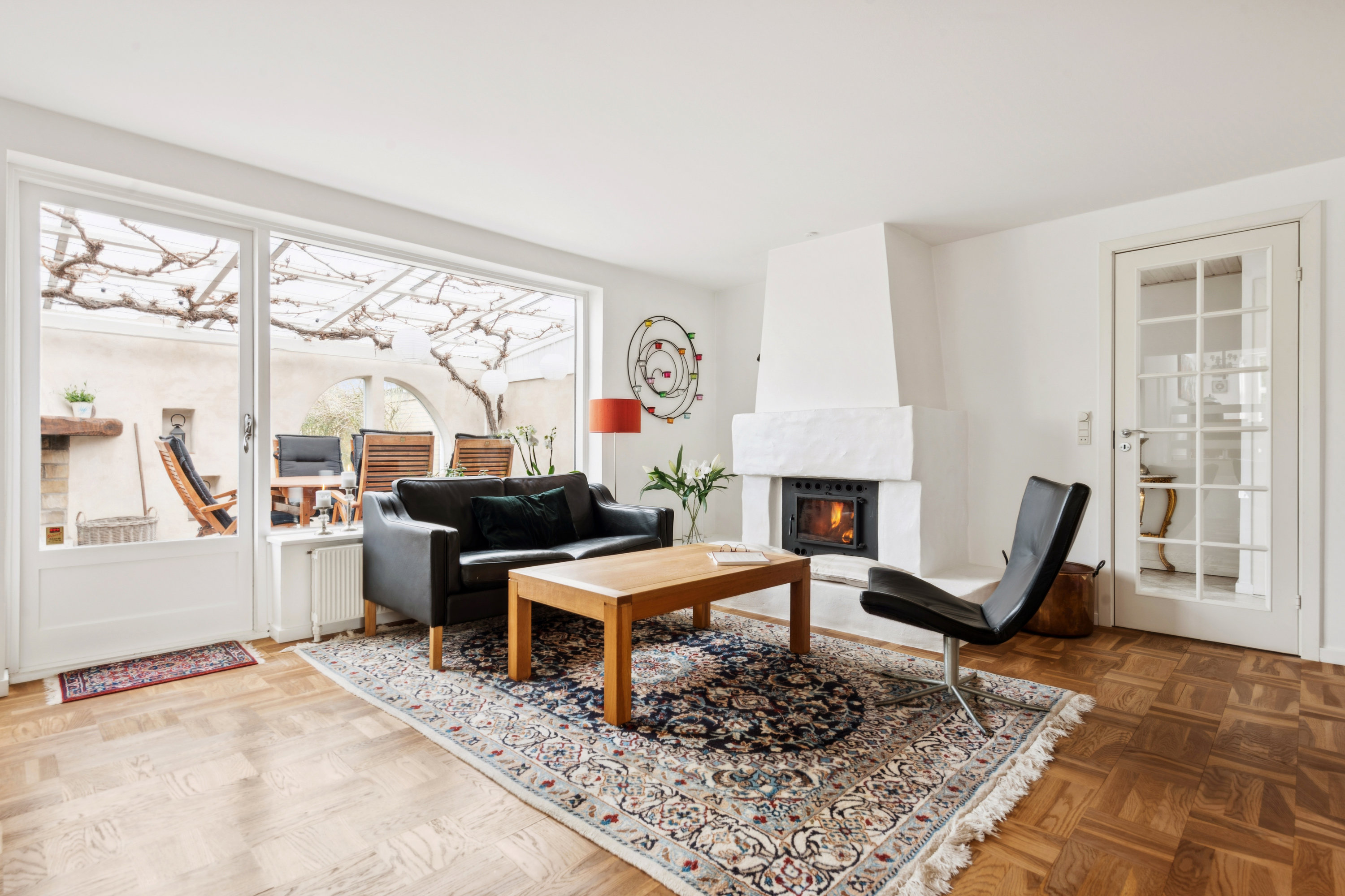 Fremhævet stue billede i fuldskærmstilstand. Billede af Stenås 17, 2670 Greve