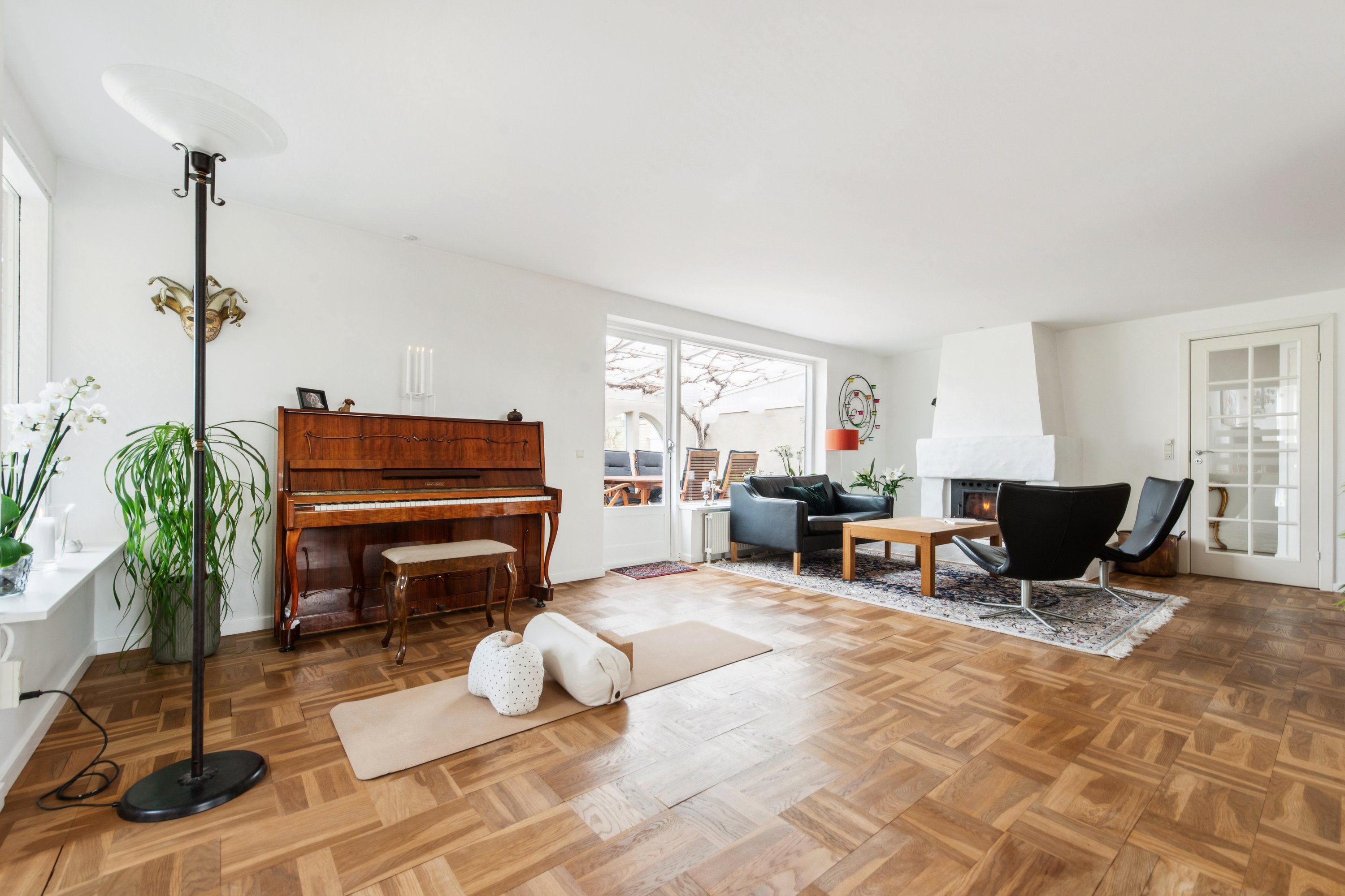 Fremhævet stue billede i fuldskærmstilstand. Billede af Stenås 17, 2670 Greve