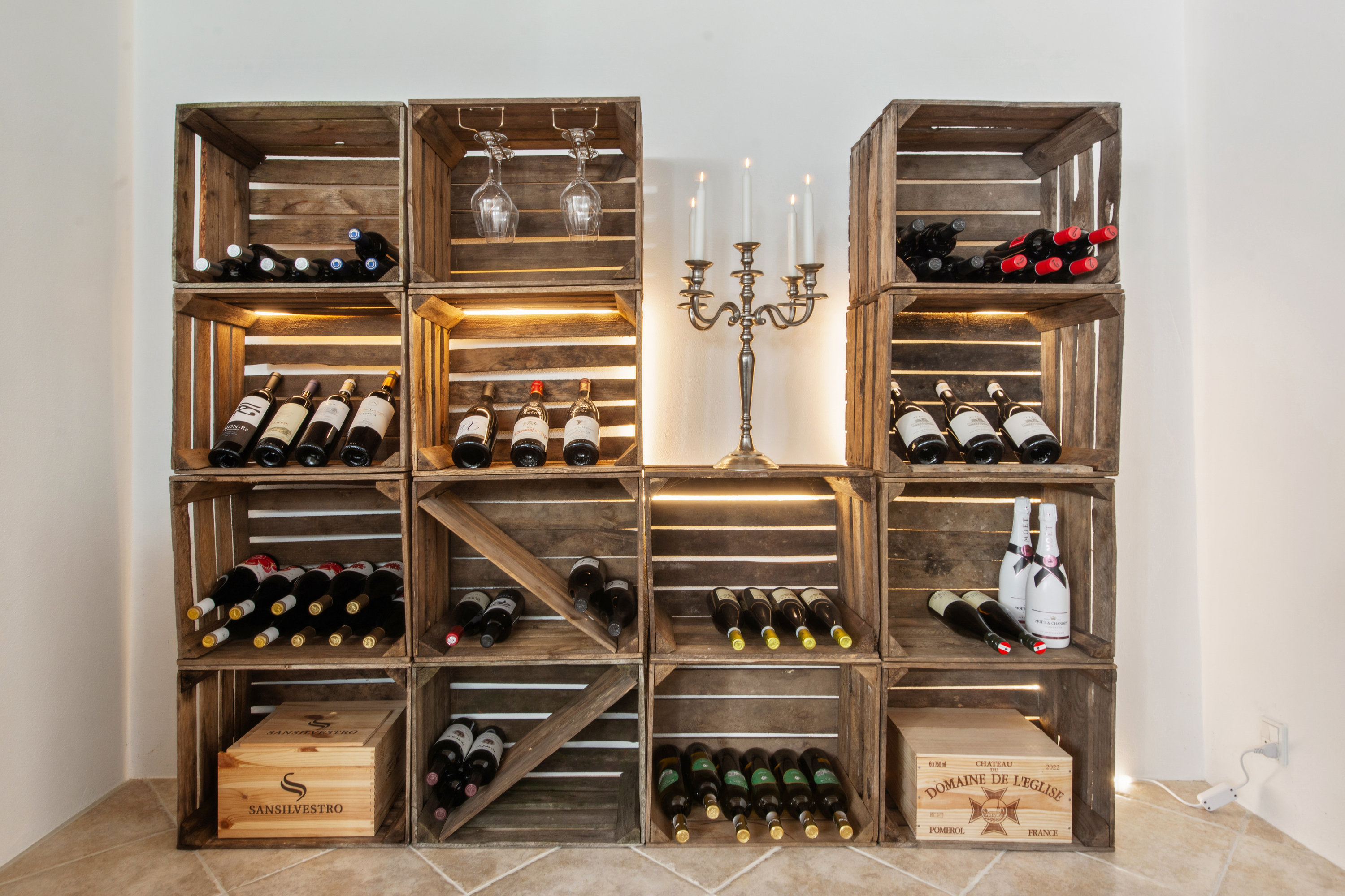 Fremhævet kælder billede i fuldskærmstilstand. Billede af Stenås 17, 2670 Greve