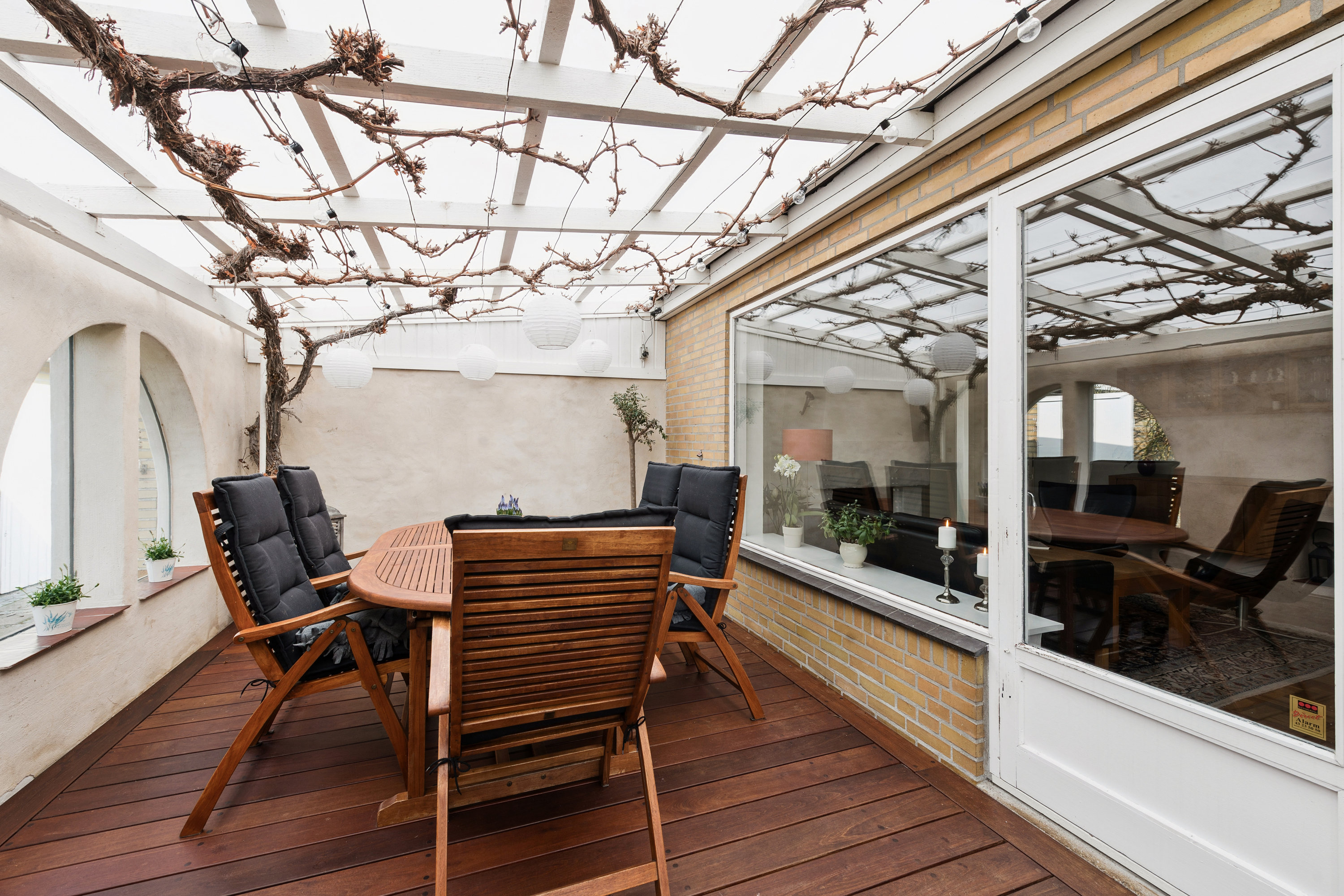 Fremhævet terrasse billede i fuldskærmstilstand. Billede af Stenås 17, 2670 Greve