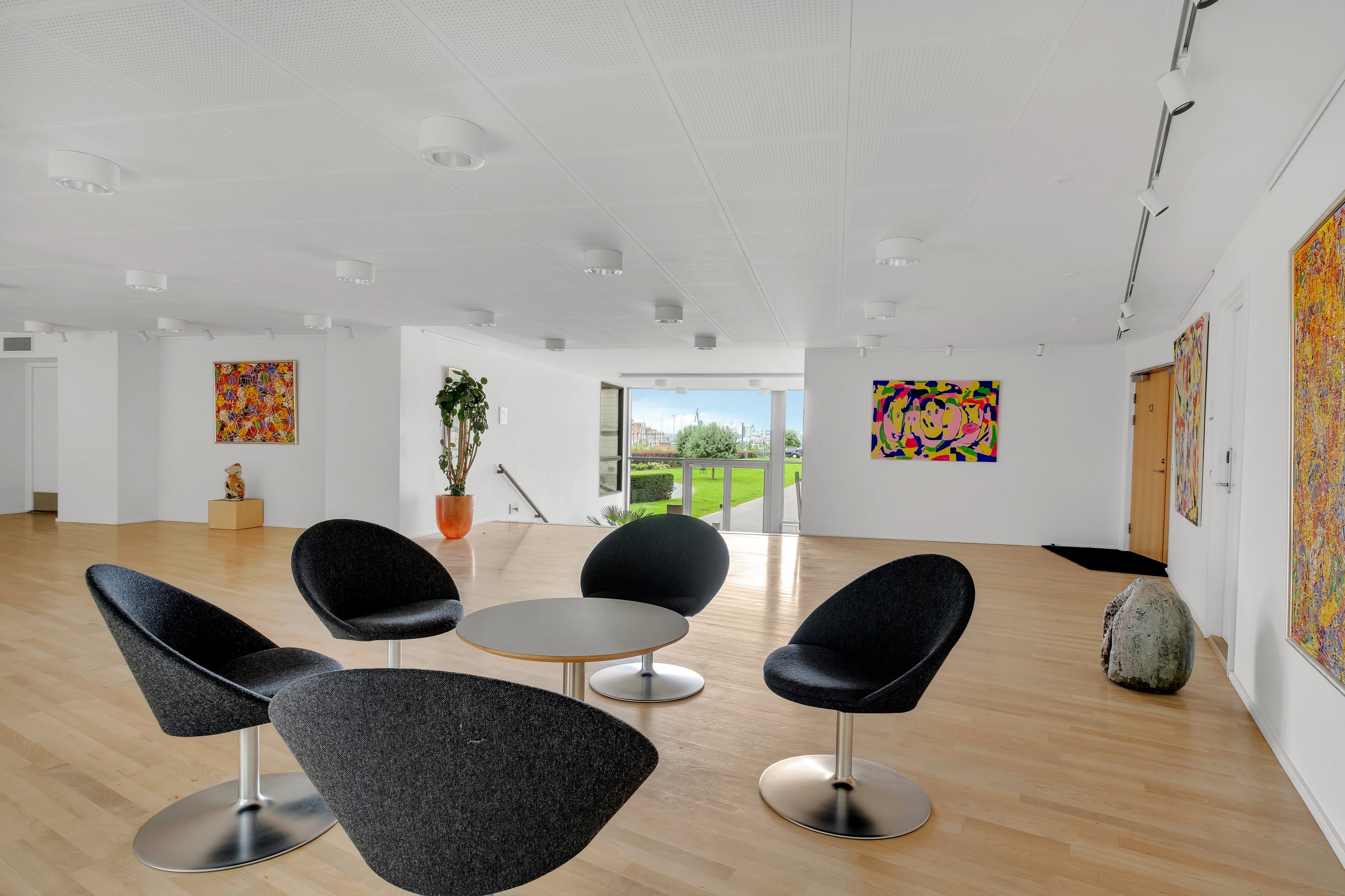 Fremhævet opgang billede i fuldskærmstilstand. Billede af Langelinieparken 15, 2. tv., 8000 Aarhus C