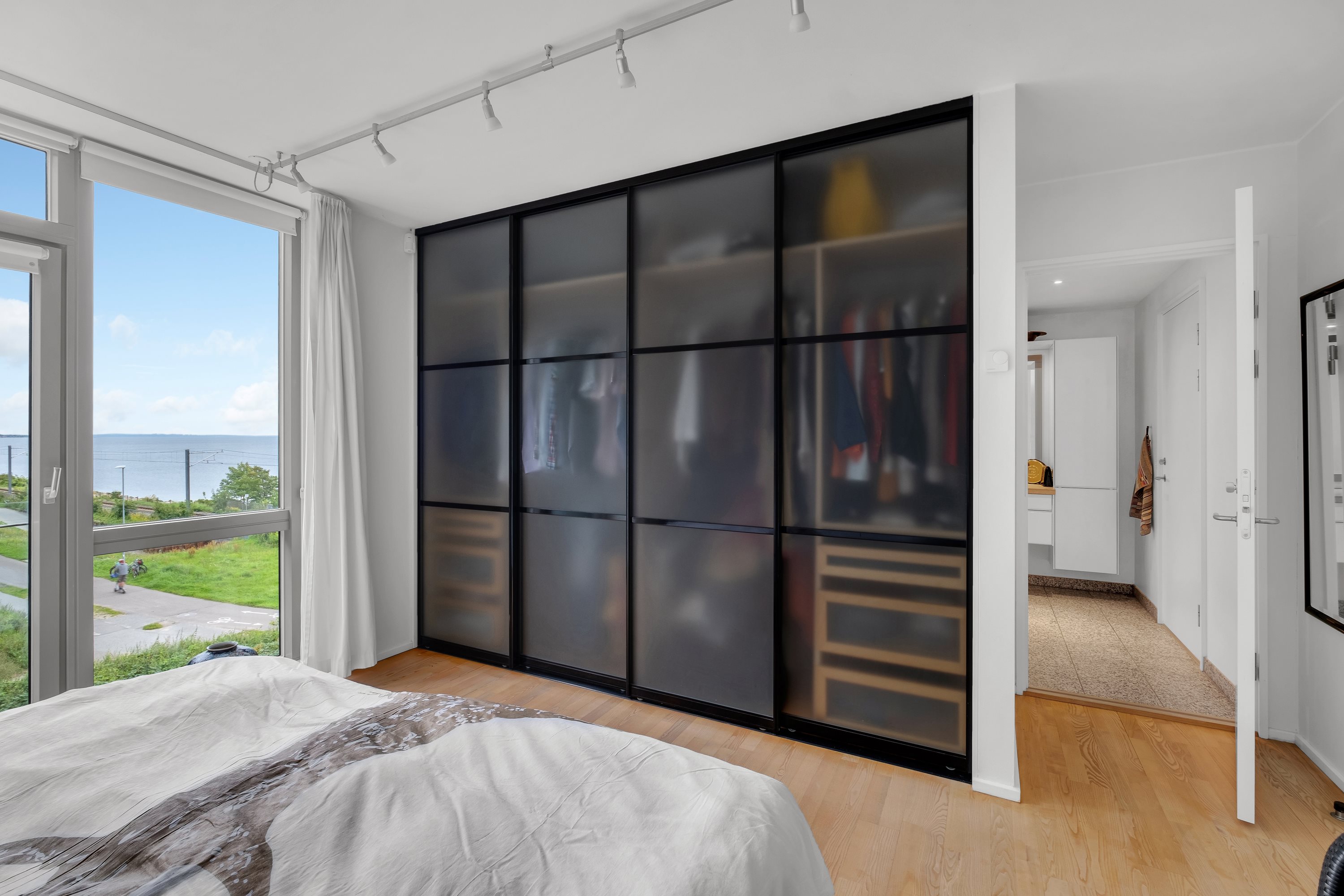 Fremhævet soveværelse billede i fuldskærmstilstand. Billede af Langelinieparken 15, 2. tv., 8000 Aarhus C