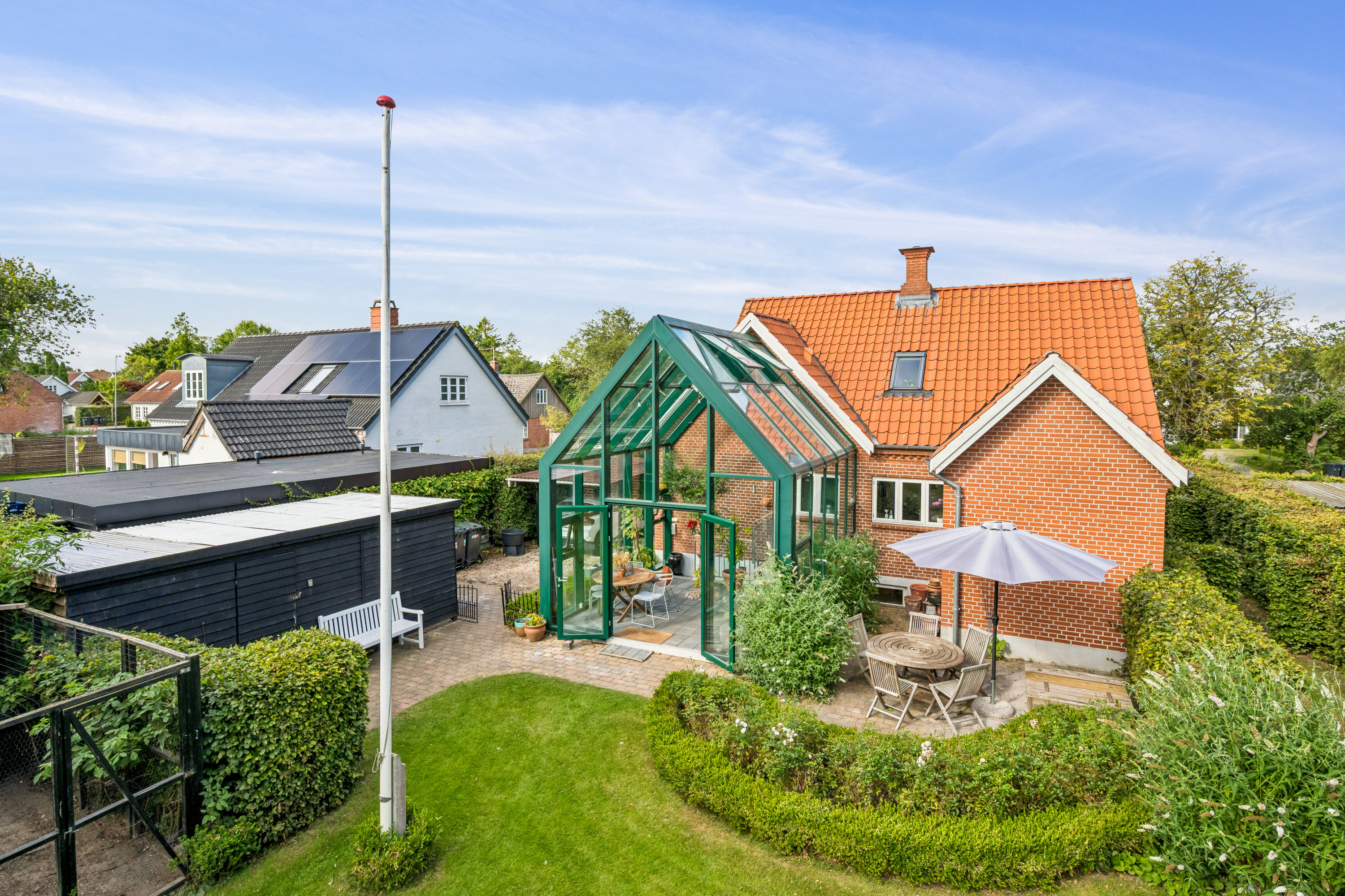 Fremhævet ejendom 1 billede i fuldskærmstilstand. Billede af Tinningvej 12, Foldby, 8382 Hinnerup