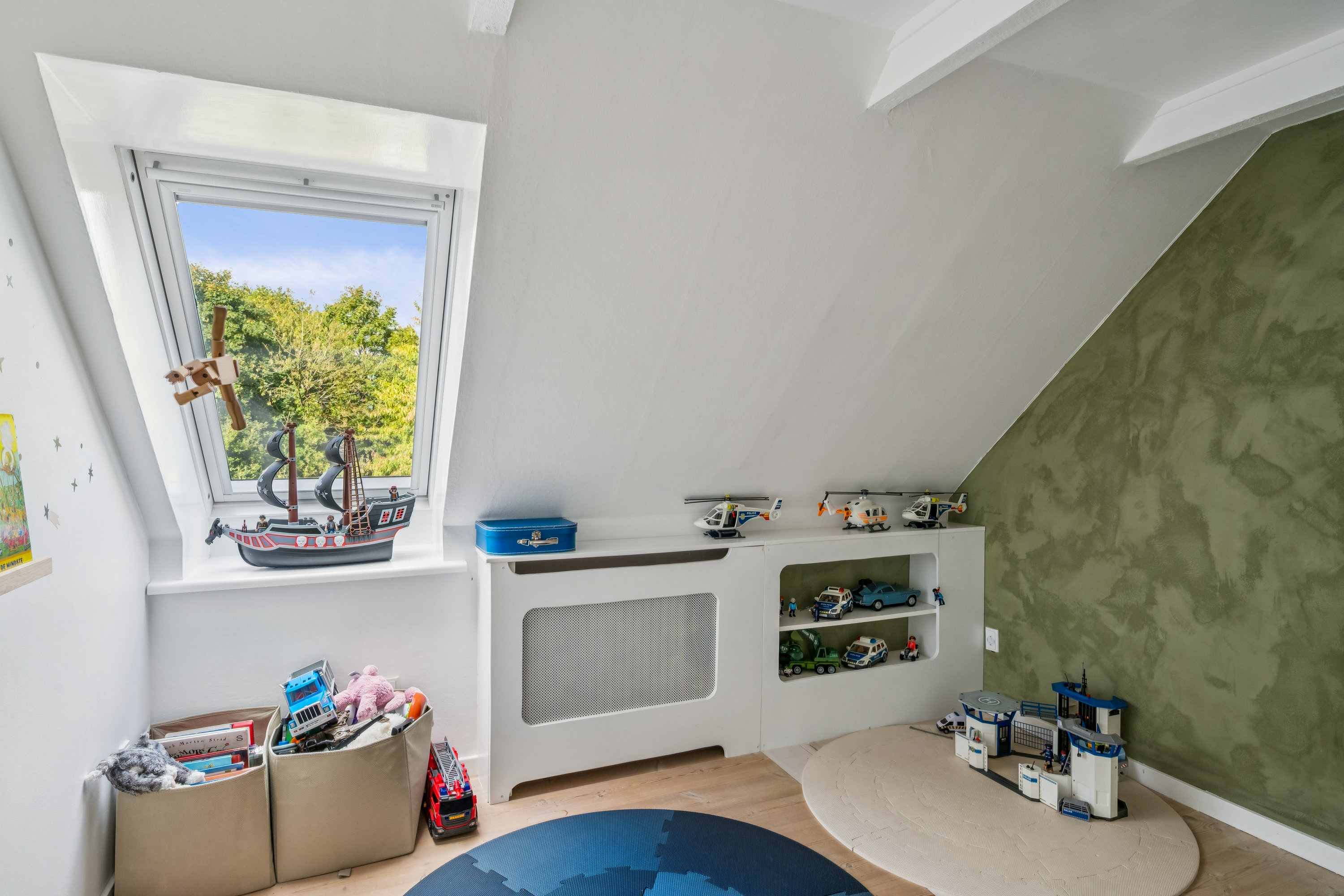 Fremhævet værelse billede i fuldskærmstilstand. Billede af Tinningvej 12, Foldby, 8382 Hinnerup