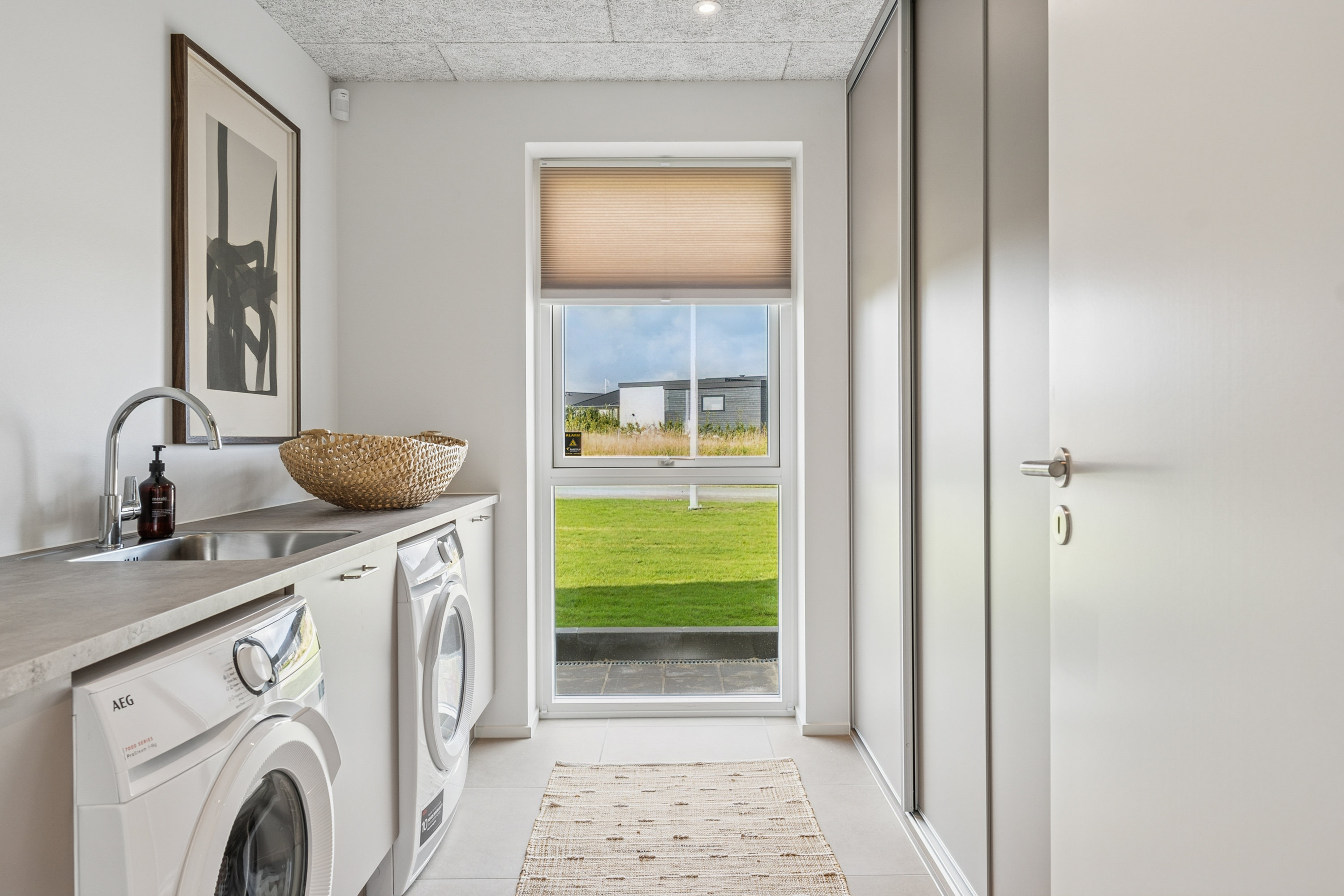 Fremhævet  billede i fuldskærmstilstand. Billede af Pileurtdalen 9, 8930 Randers NØ