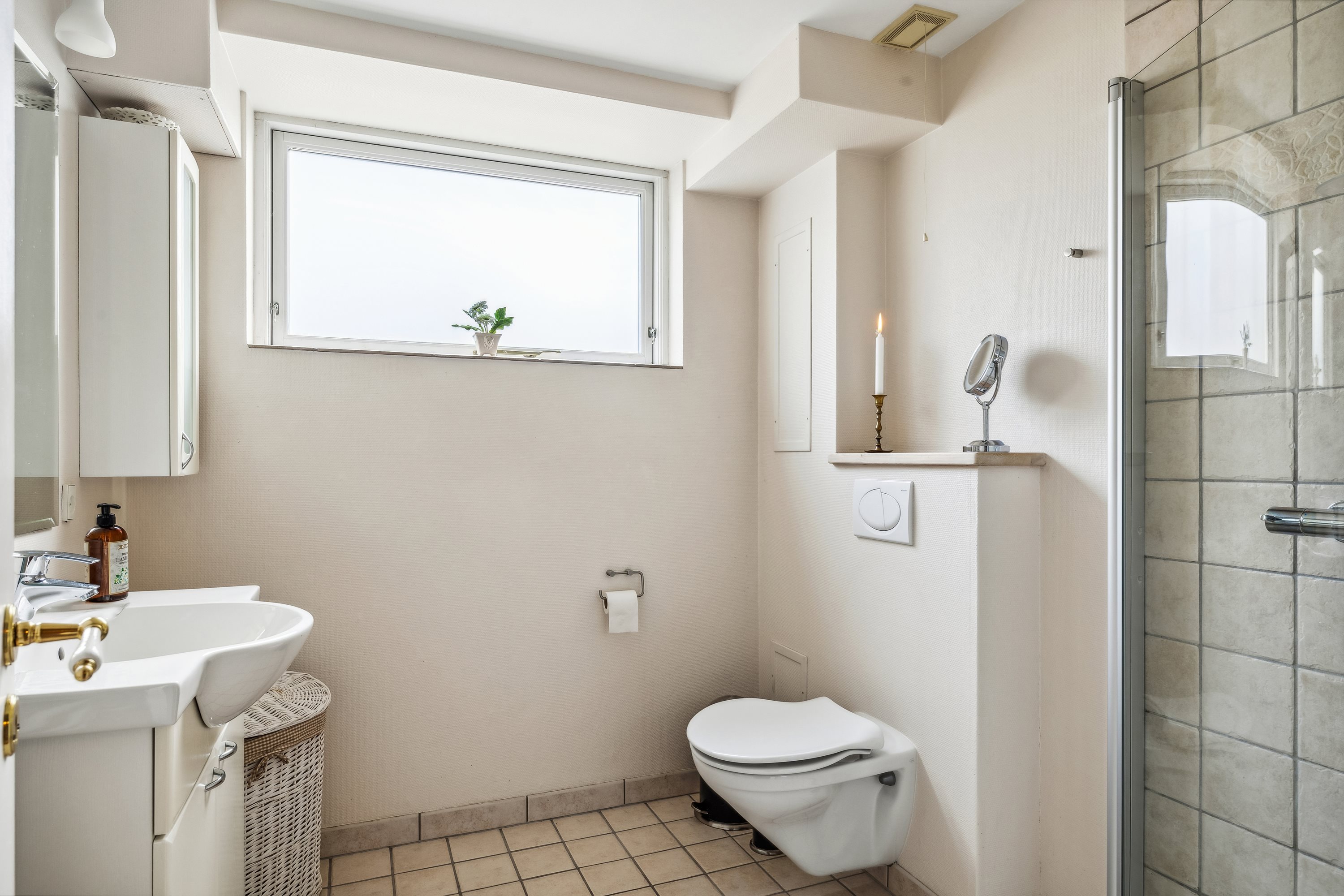 Fremhævet badeværelse billede i fuldskærmstilstand. Billede af Rørdrumvej 13, 5600 Faaborg