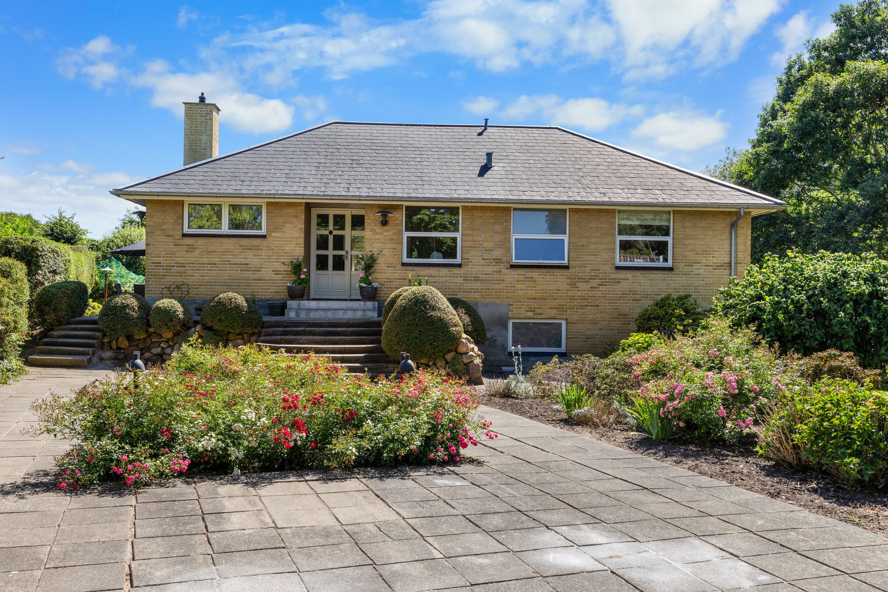 Fremhævet facade billede i fuldskærmstilstand. Billede af Rørdrumvej 13, 5600 Faaborg