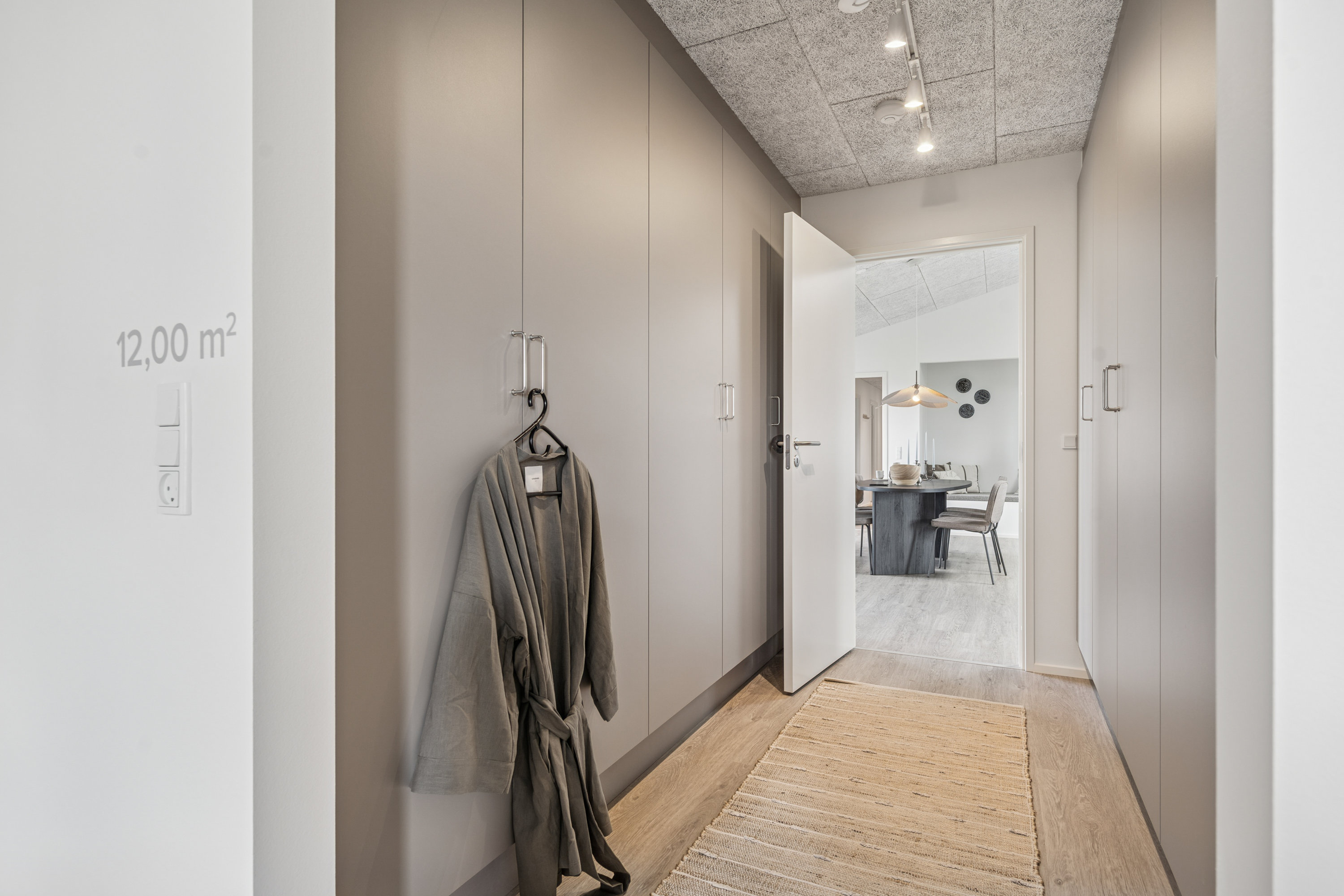 Fremhævet  billede i fuldskærmstilstand. Billede af Pileurtdalen 9, 8930 Randers NØ