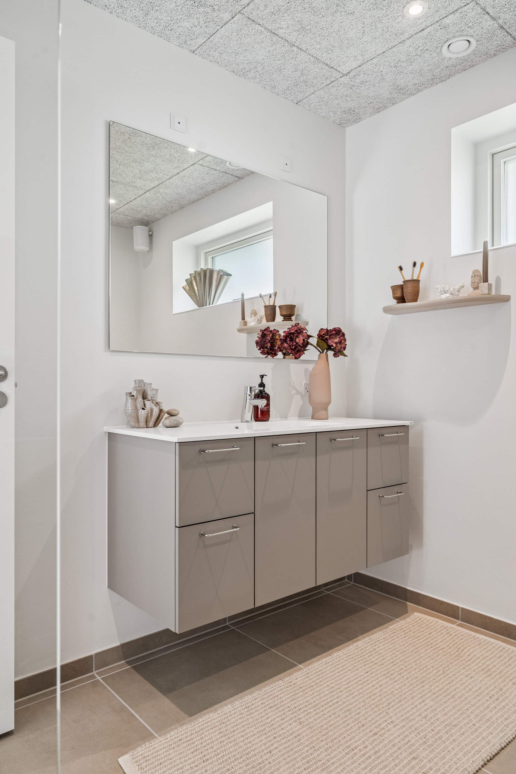 Fremhævet  billede i fuldskærmstilstand. Billede af Pileurtdalen 9, 8930 Randers NØ