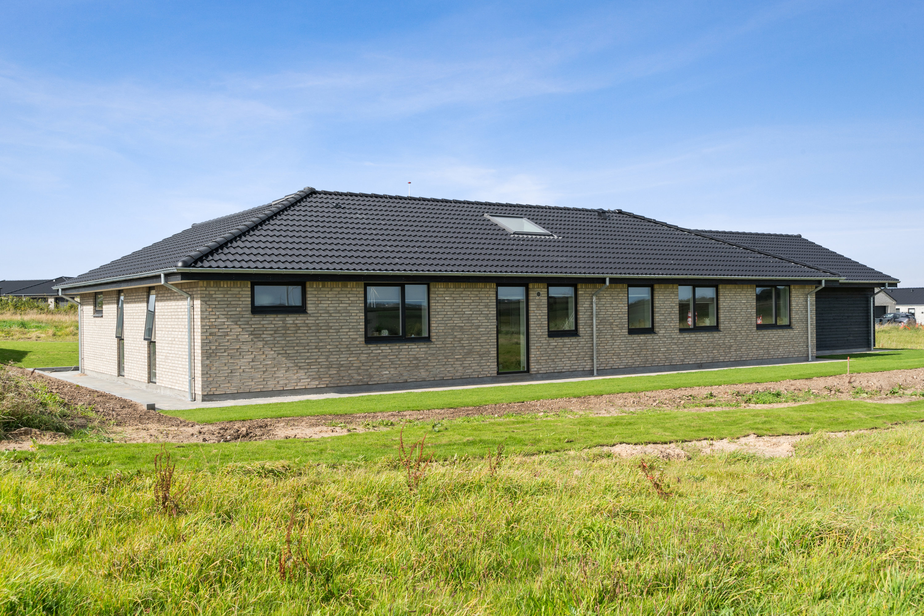 Fremhævet  billede i fuldskærmstilstand. Billede af Pileurtdalen 9, 8930 Randers NØ