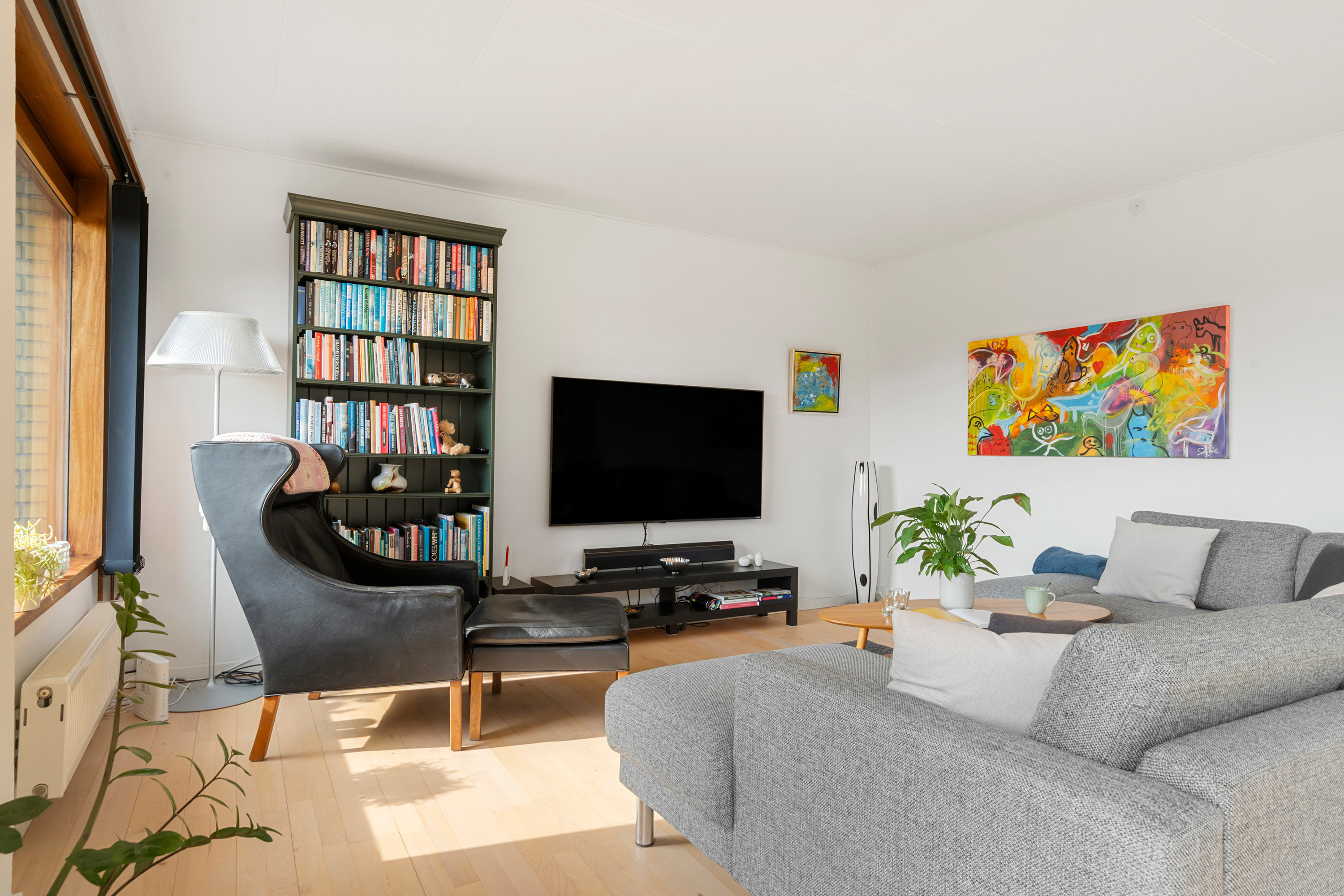 Fremhævet stue billede i fuldskærmstilstand. Billede af Hyrdeengen 109, 2625 Vallensbæk