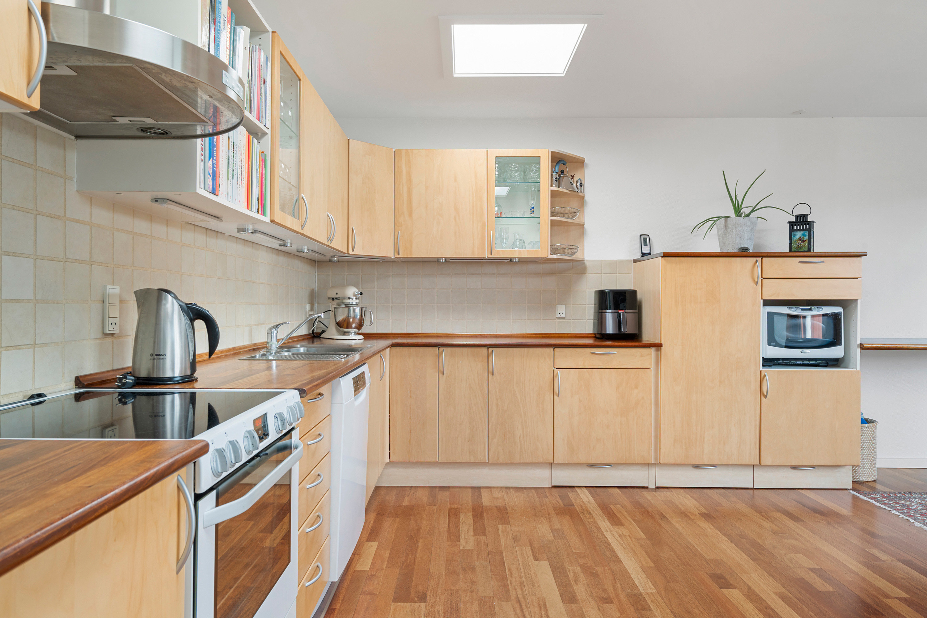 Fremhævet køkken billede i fuldskærmstilstand. Billede af Hyrdeengen 109, 2625 Vallensbæk