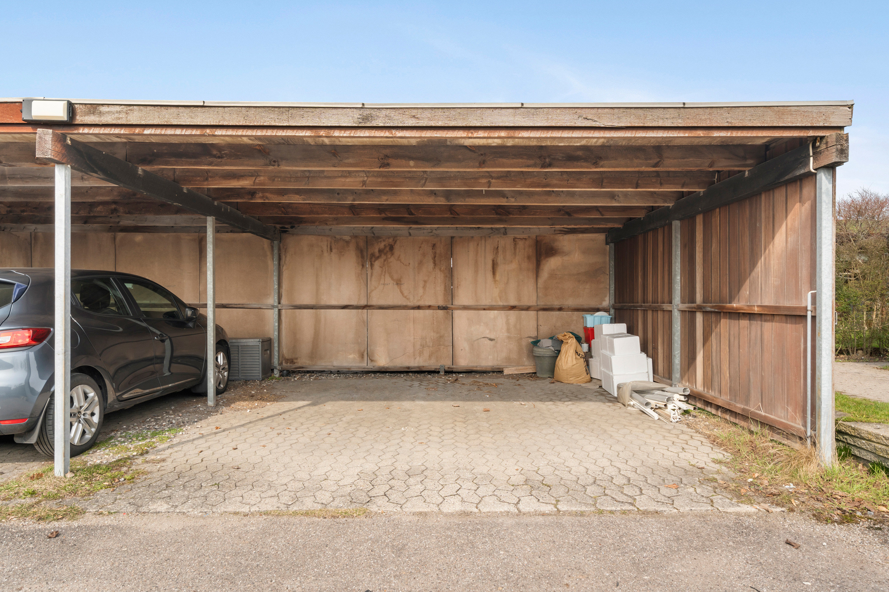 Fremhævet carport billede i fuldskærmstilstand. Billede af Hyrdeengen 109, 2625 Vallensbæk