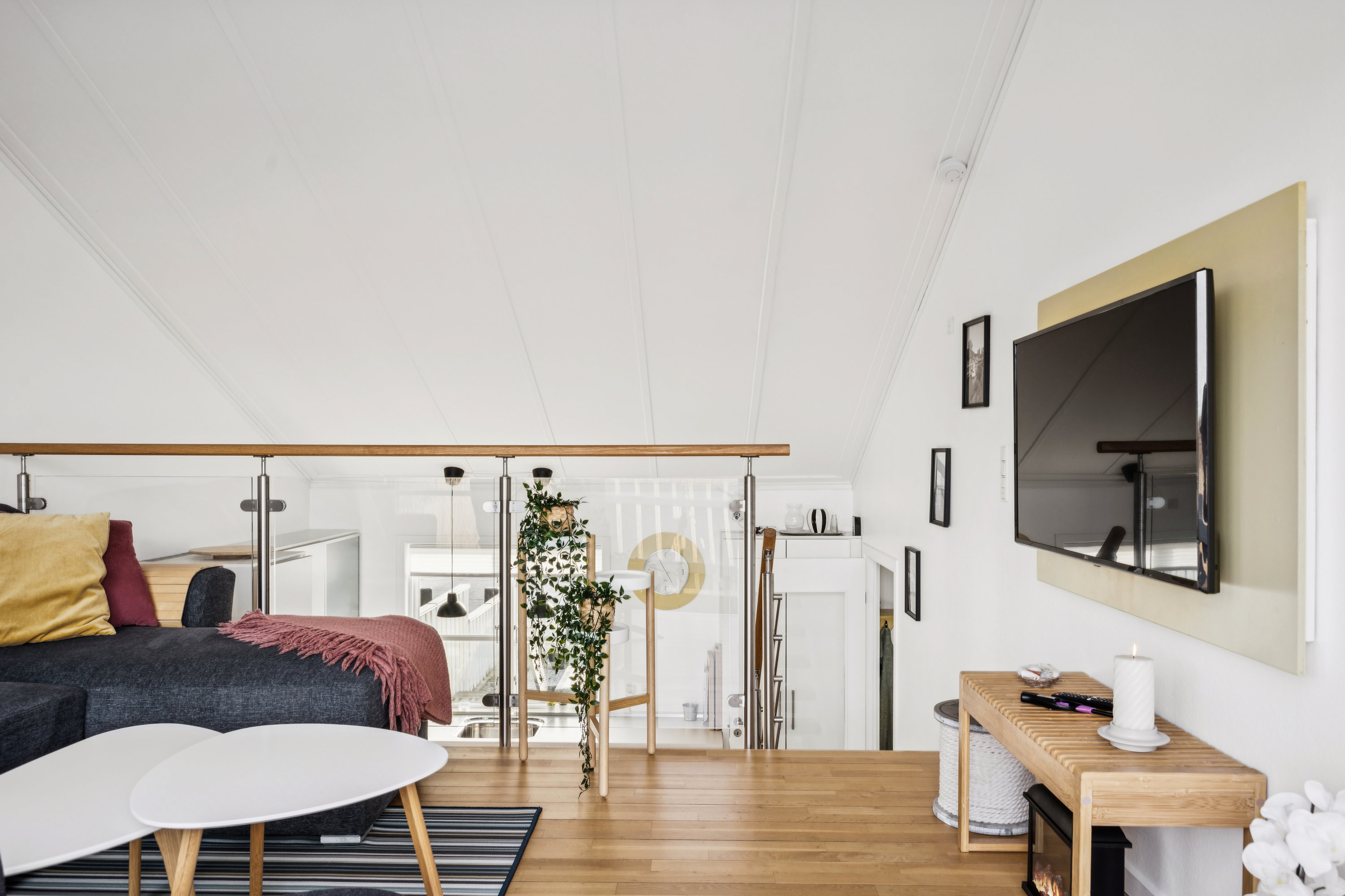 Fremhævet stue billede i fuldskærmstilstand. Billede af Øerkrogvejen 2, 317., 8400 Ebeltoft