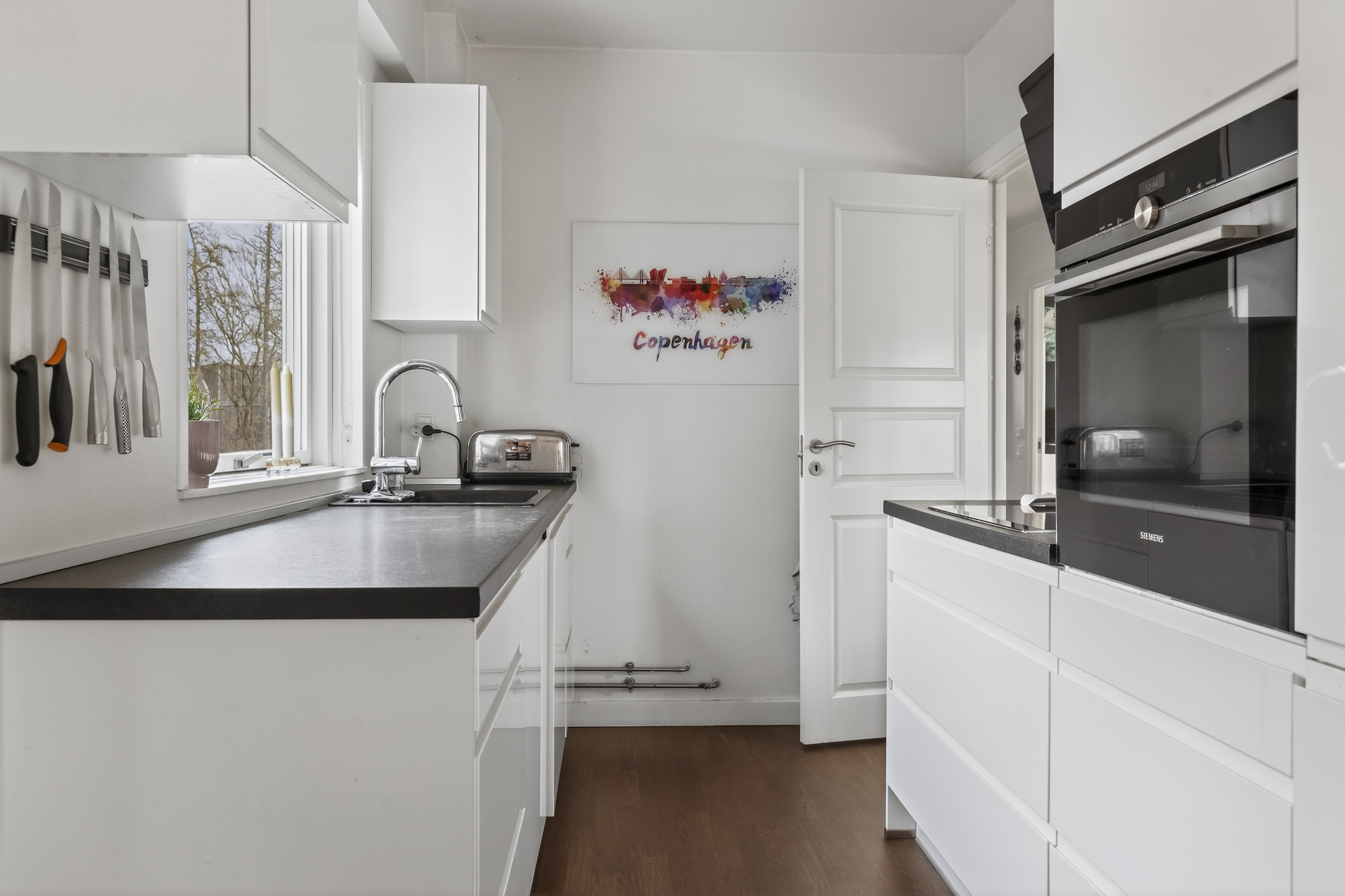 Fremhævet køkken billede i fuldskærmstilstand. Billede af Hold-An Vej 140, 2750 Ballerup