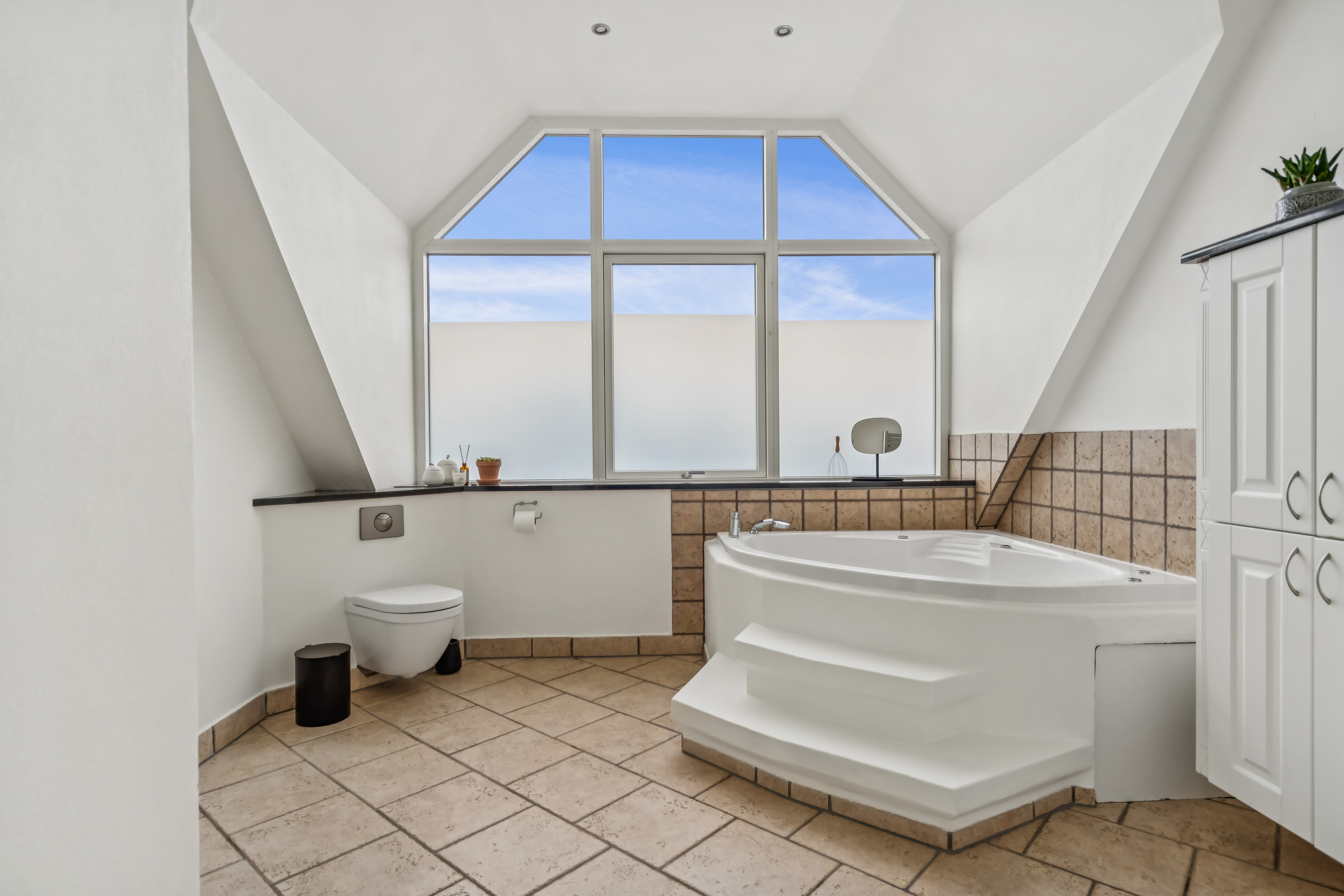 Fremhævet  billede i fuldskærmstilstand. Billede af Birke Alle 12, 9200 Aalborg SV