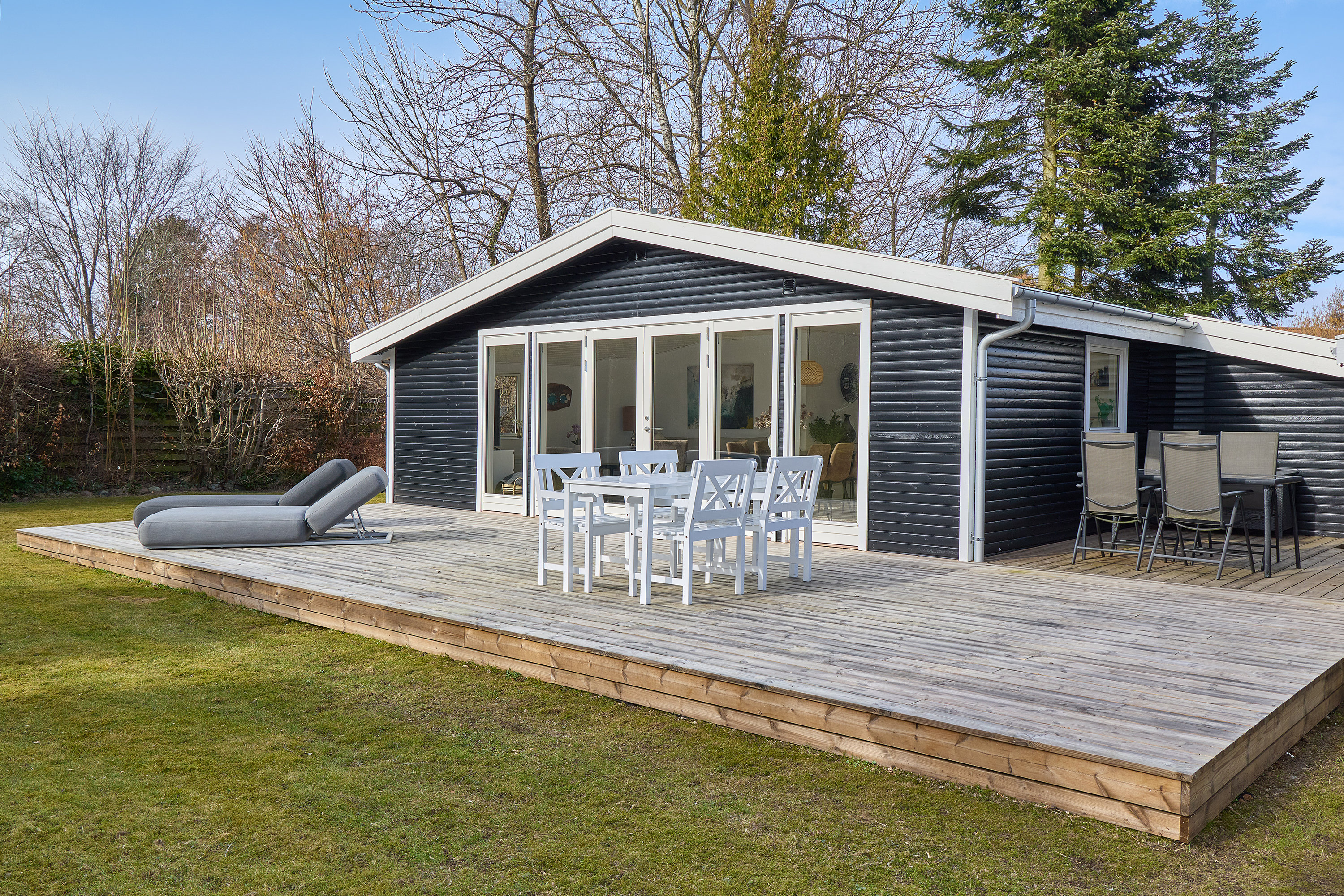 Fremhævet ejendommen billede i fuldskærmstilstand. Billede af Møllevænget 2, 3120 Dronningmølle