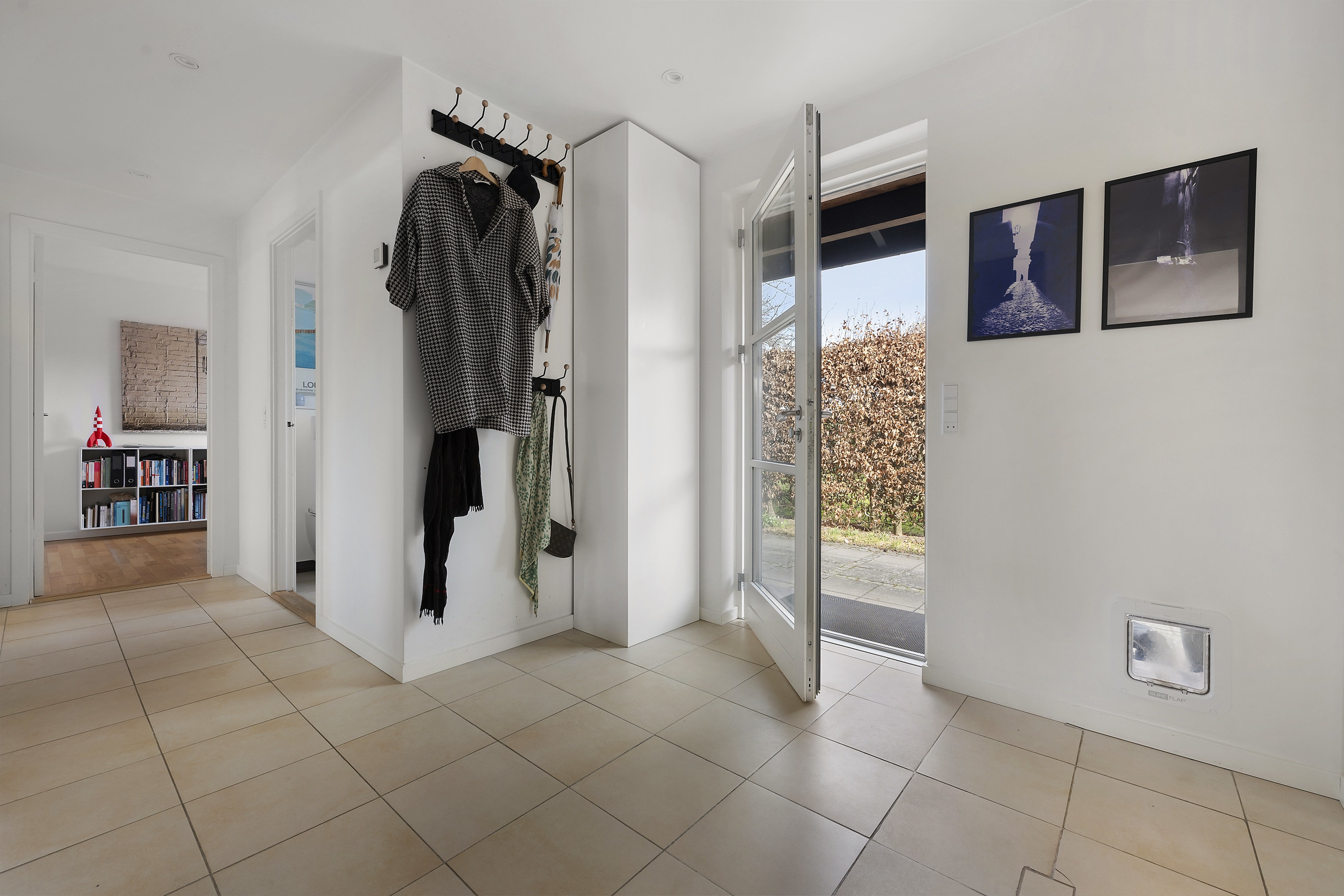 Fremhævet entré billede i fuldskærmstilstand. Billede af Gedevasevej 20, 3520 Farum