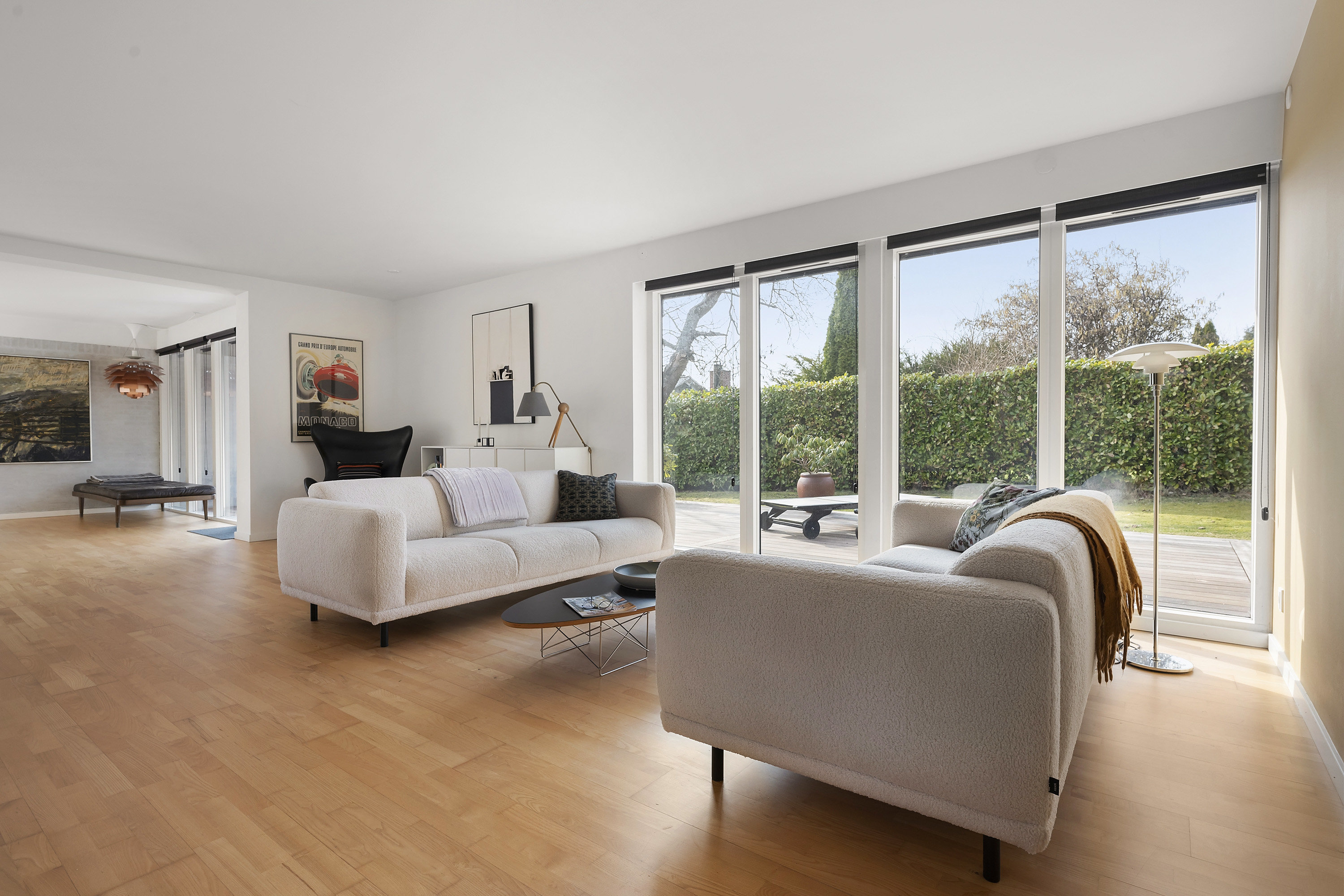 Fremhævet stue billede i fuldskærmstilstand. Billede af Gedevasevej 20, 3520 Farum