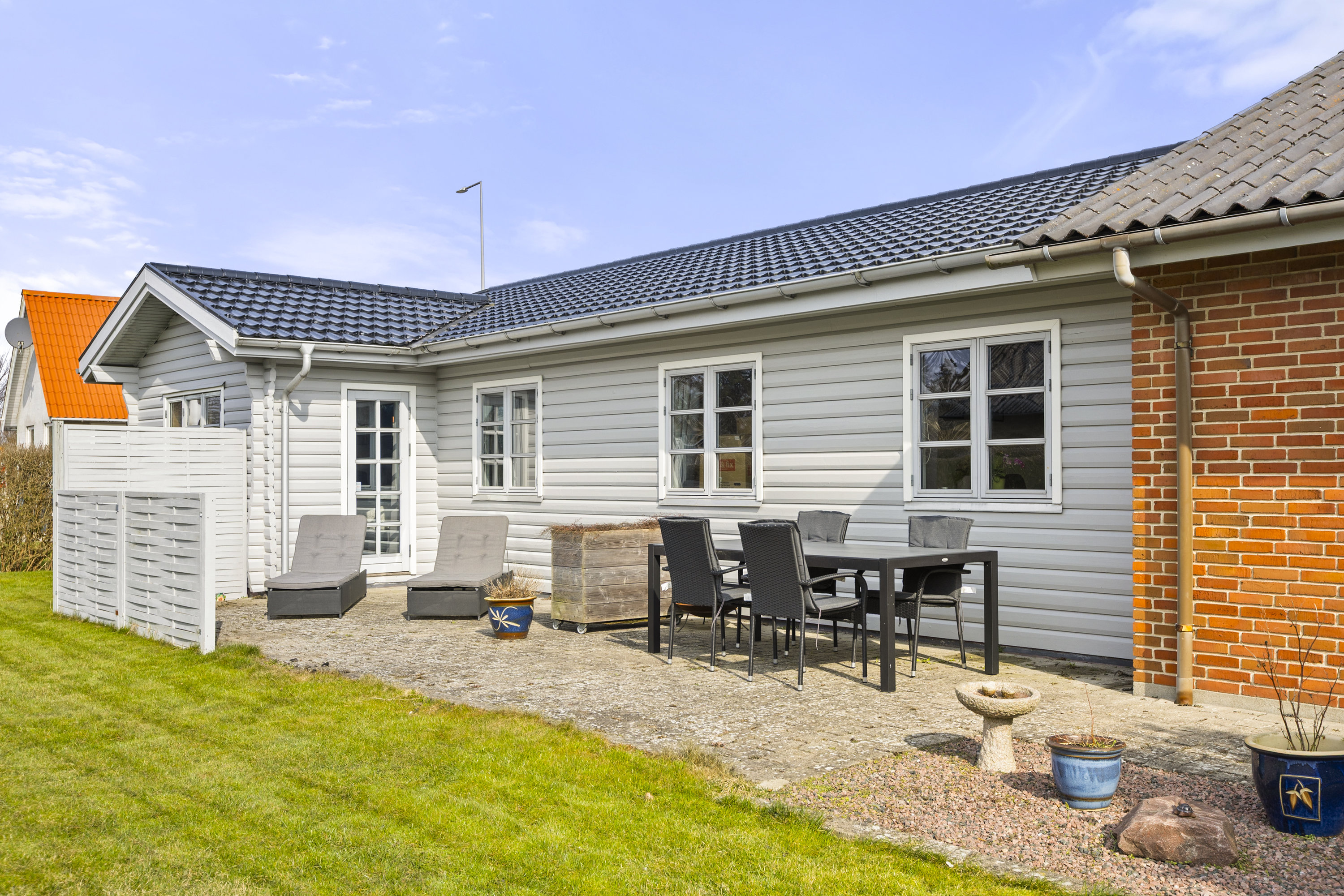 Fremhævet terrasse billede i fuldskærmstilstand. Billede af Violvænget 12, 4173 Fjenneslev