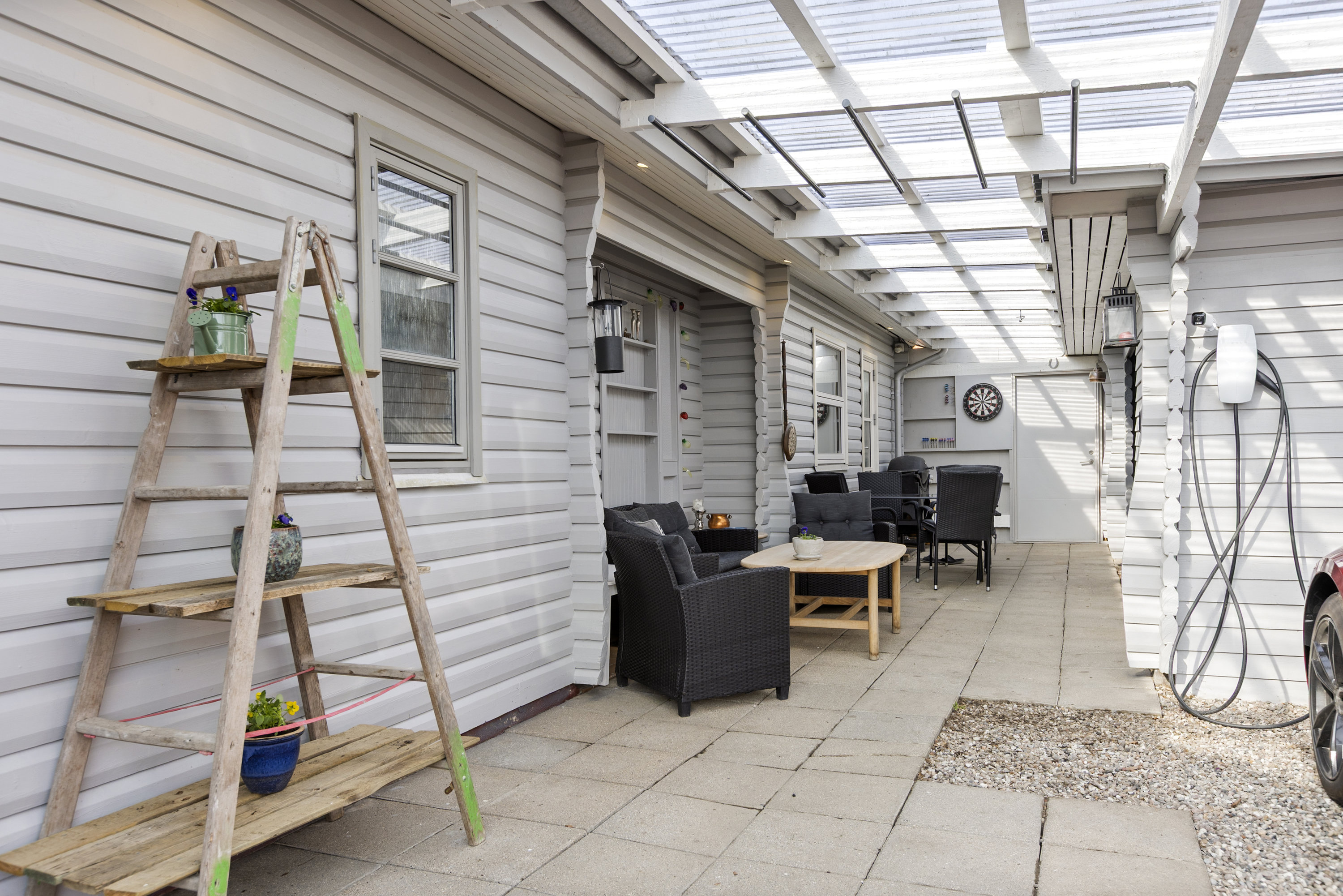 Fremhævet terrasse billede i fuldskærmstilstand. Billede af Violvænget 12, 4173 Fjenneslev