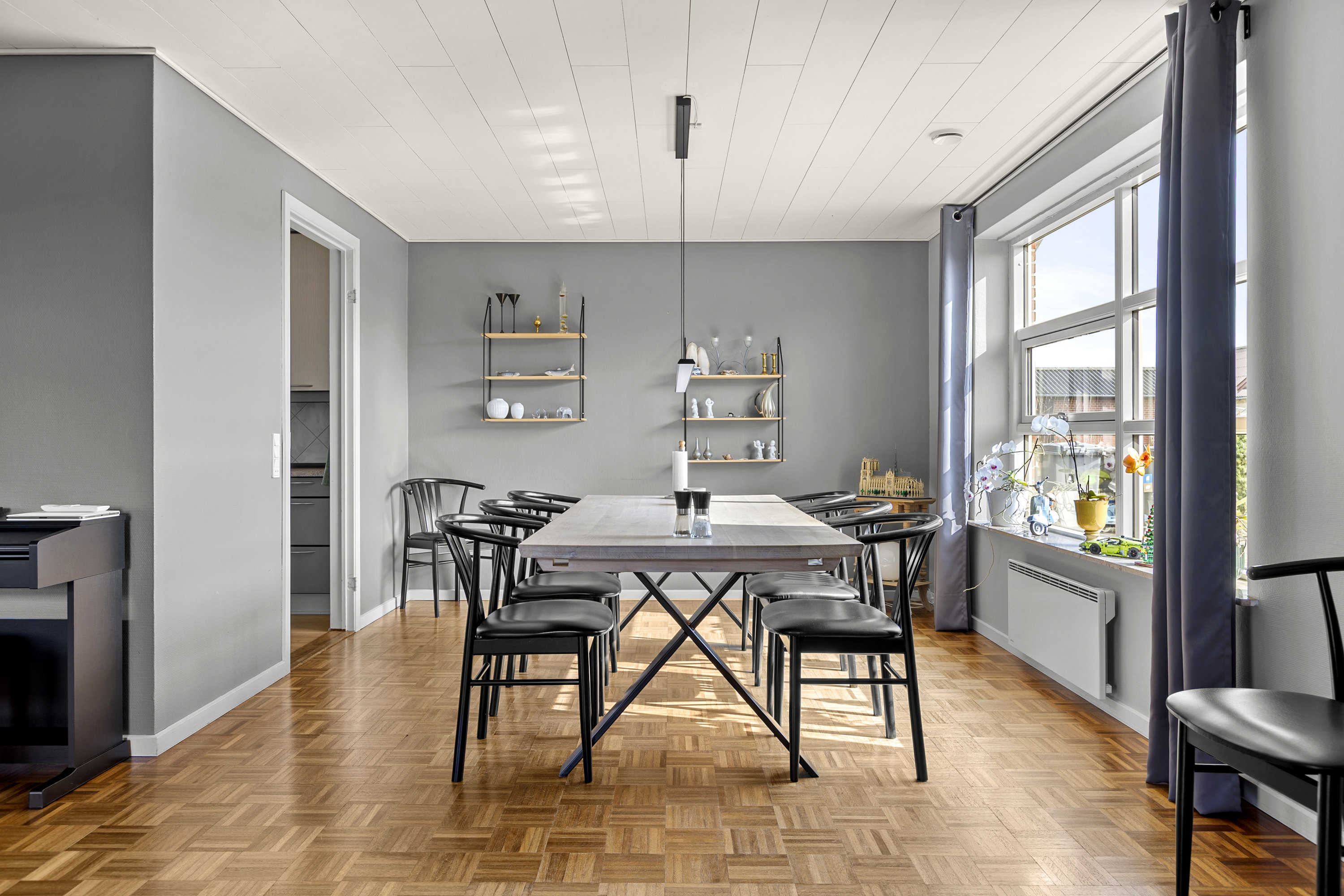 Fremhævet stue billede i fuldskærmstilstand. Billede af Violvænget 12, 4173 Fjenneslev