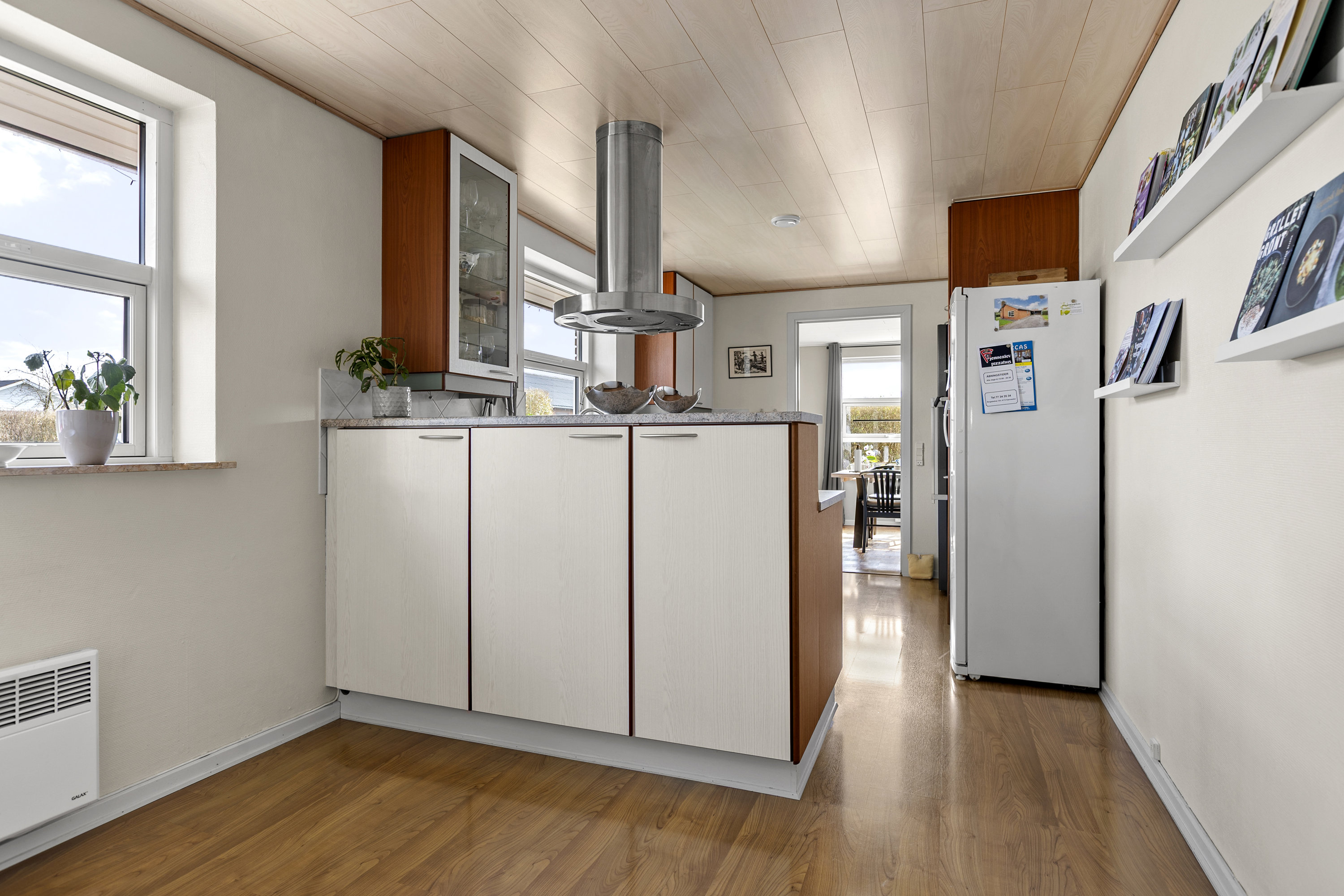 Fremhævet køkken billede i fuldskærmstilstand. Billede af Violvænget 12, 4173 Fjenneslev