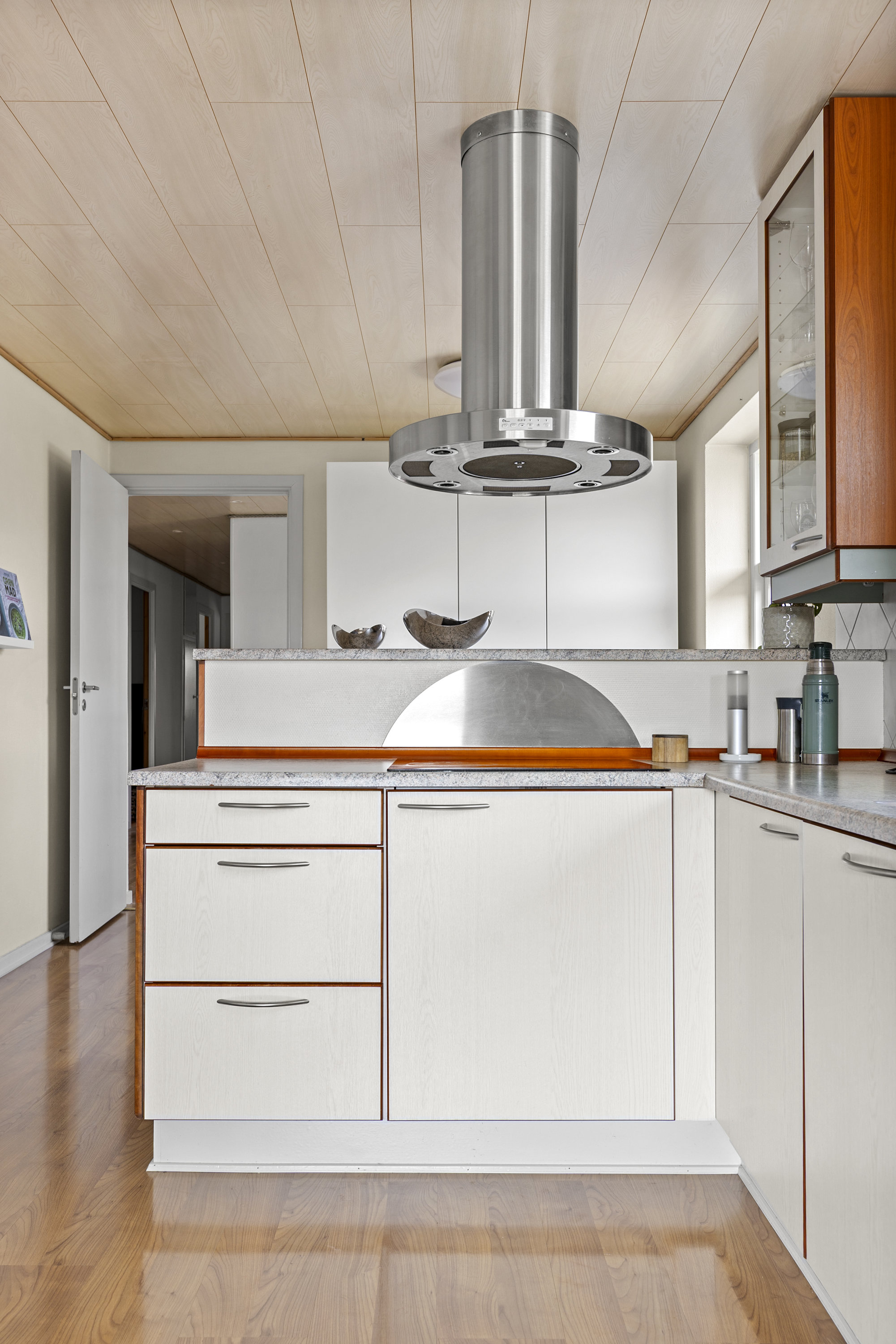 Fremhævet køkken billede i fuldskærmstilstand. Billede af Violvænget 12, 4173 Fjenneslev