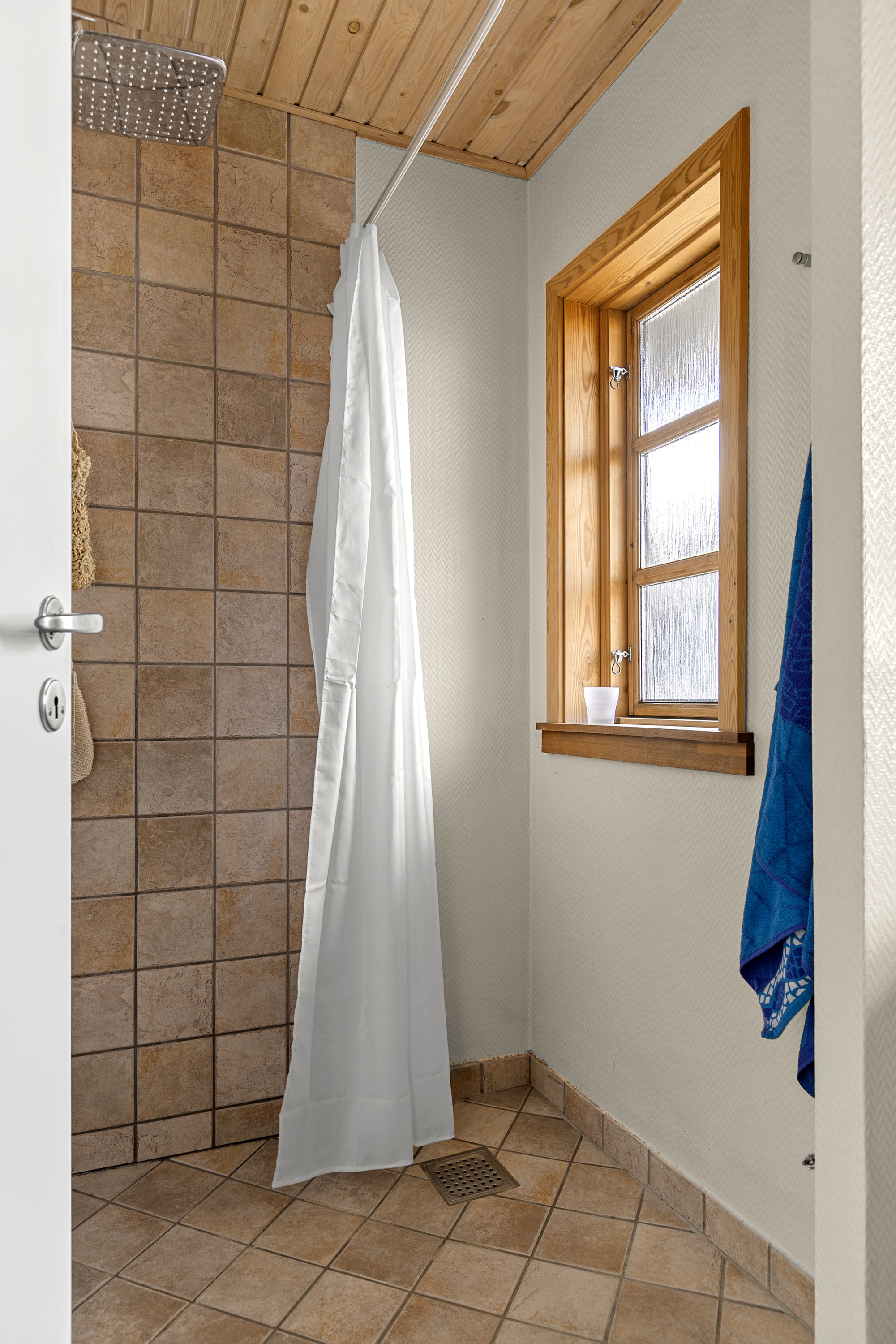 Fremhævet badeværelse billede i fuldskærmstilstand. Billede af Violvænget 12, 4173 Fjenneslev