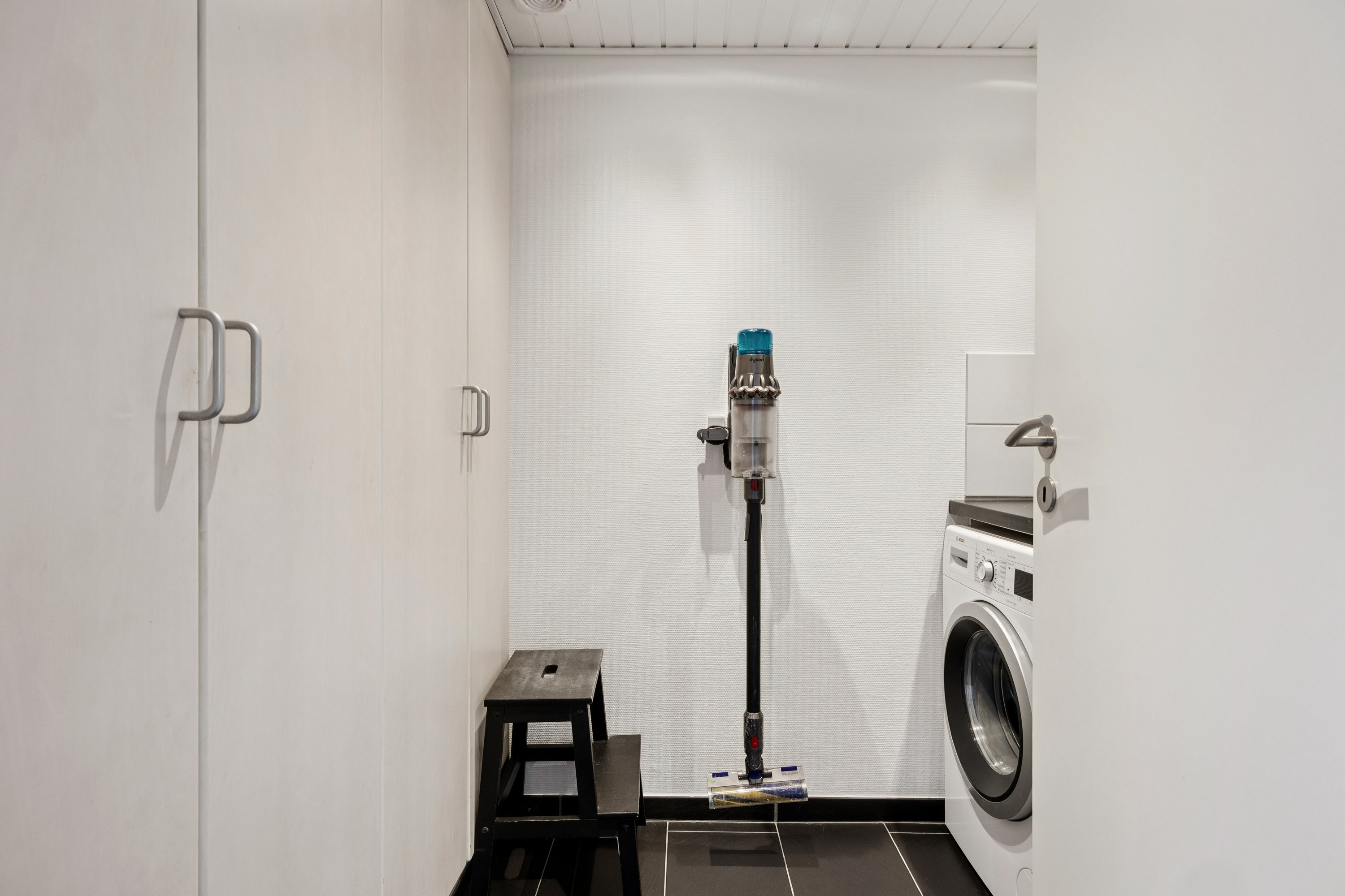 Fremhævet badeværelse billede i fuldskærmstilstand. Billede af Lindehegnet 34, 2670 Greve