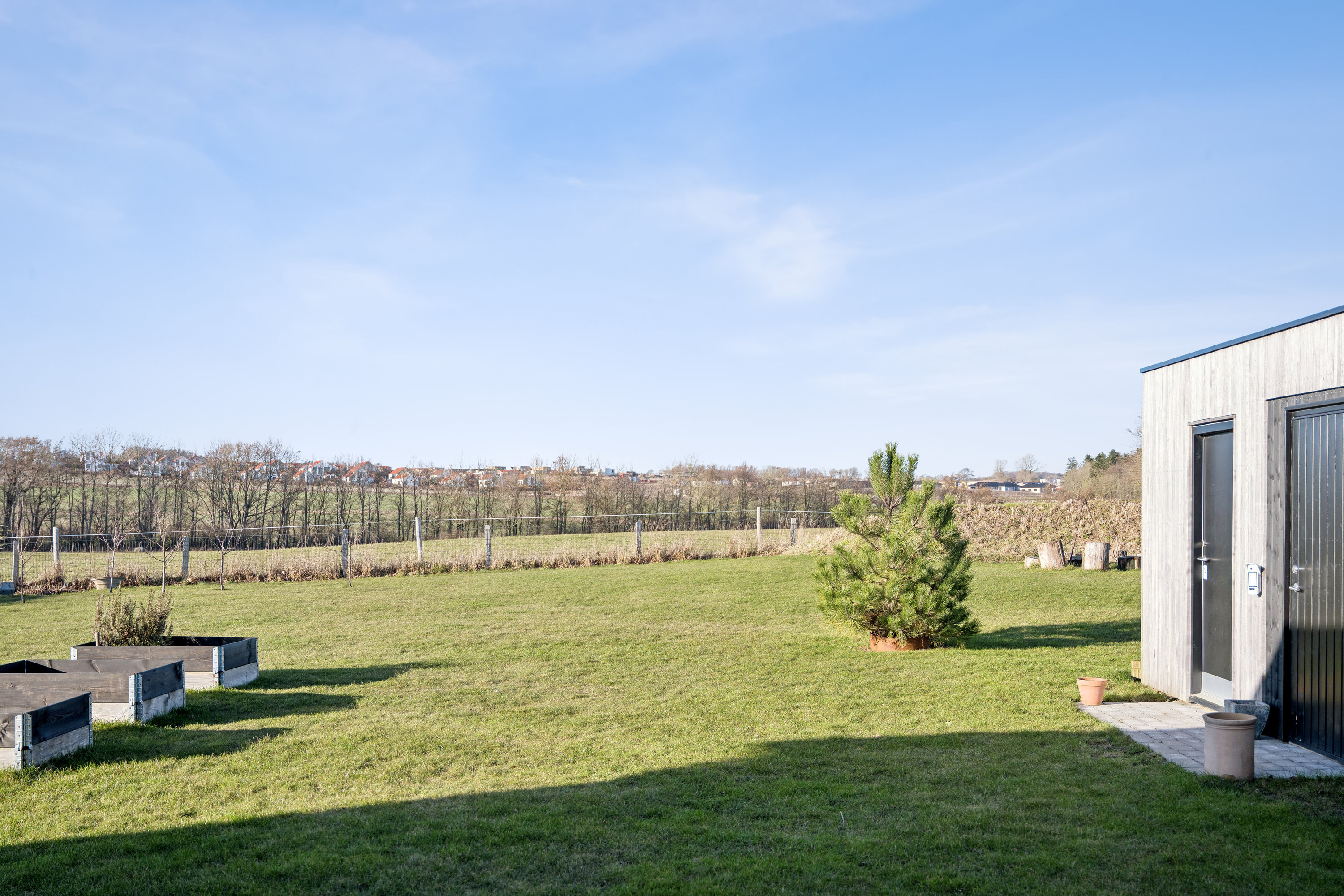 Fremhævet  billede i fuldskærmstilstand. Billede af Stenhøjvej 16, Følle Strand, 8410 Rønde