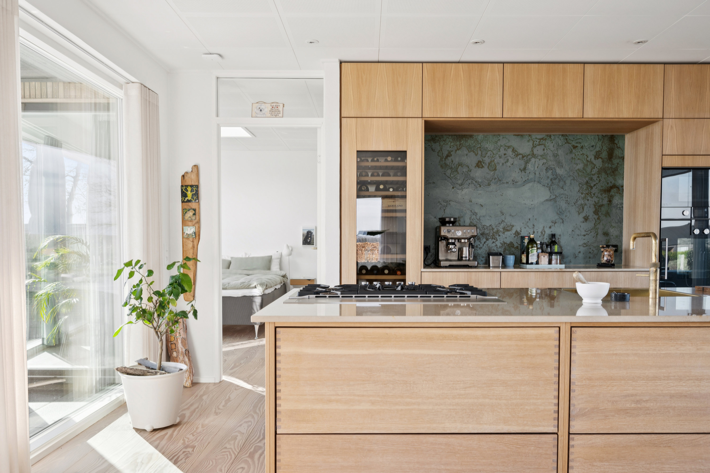 Fremhævet  billede i fuldskærmstilstand. Billede af Stenhøjvej 16, Følle Strand, 8410 Rønde