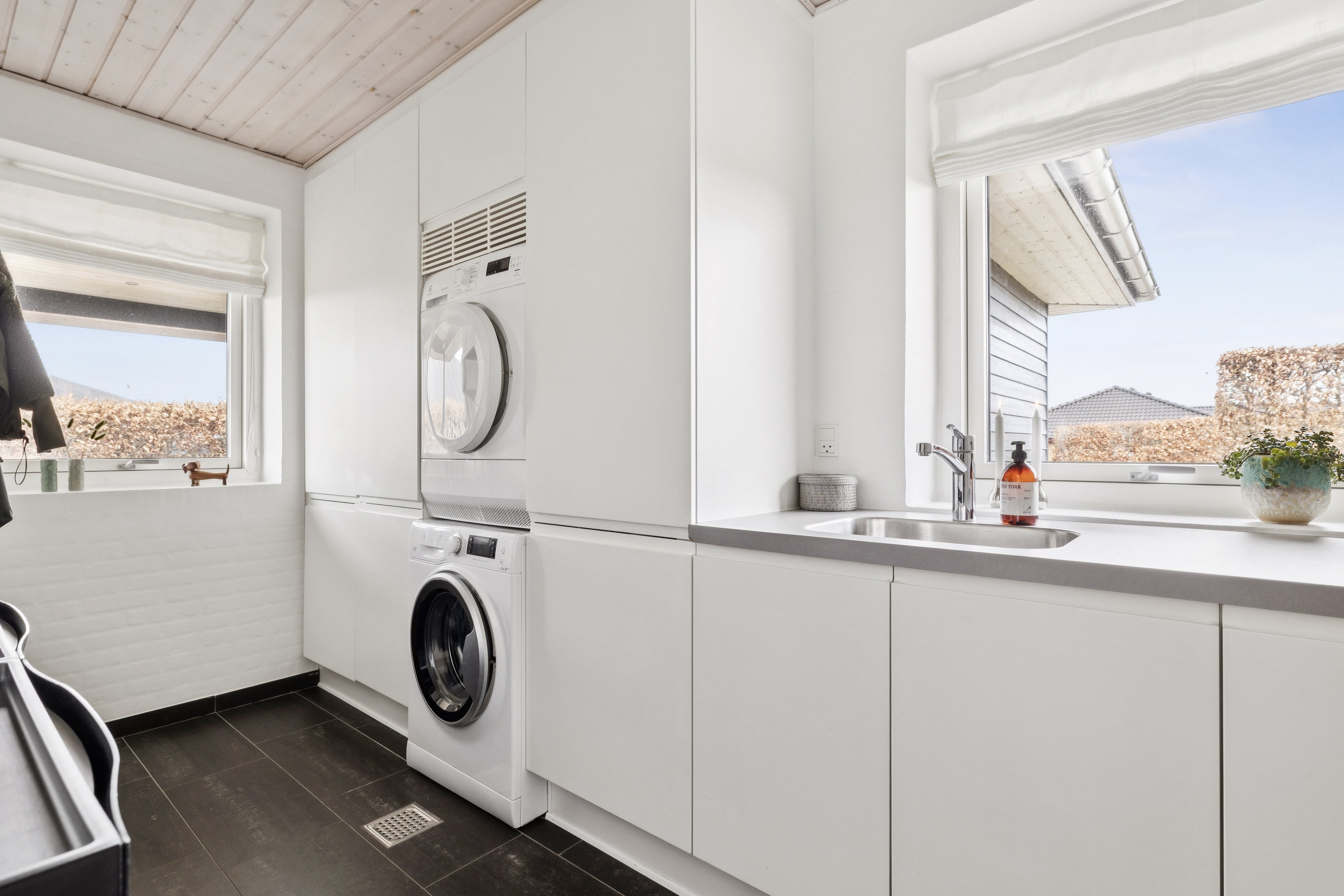 Fremhævet bryggers billede i fuldskærmstilstand. Billede af Johannelunden 16, Virring, 8660 Skanderborg