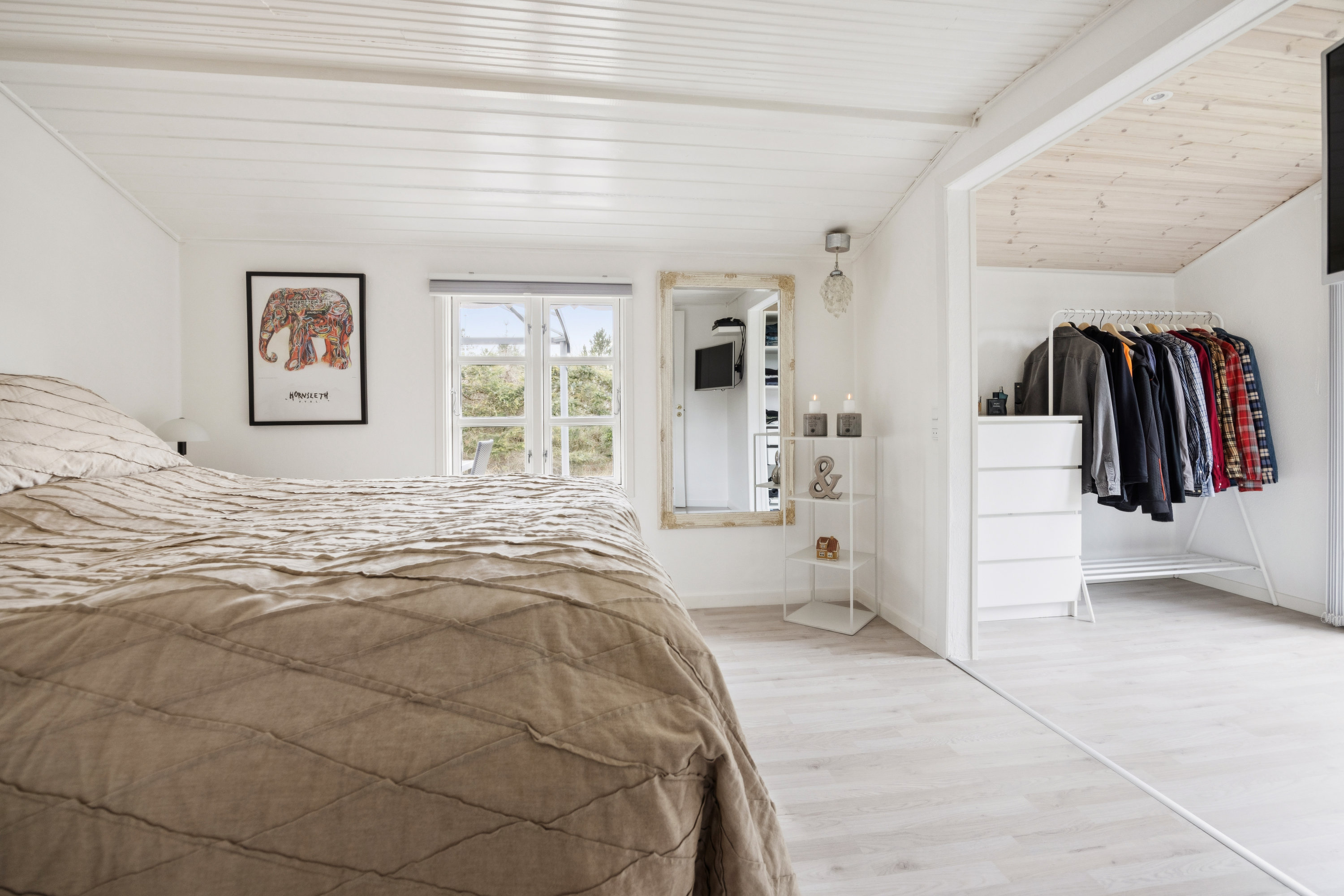 Fremhævet værelse billede i fuldskærmstilstand. Billede af Torndalstrand 24, 9370 Hals