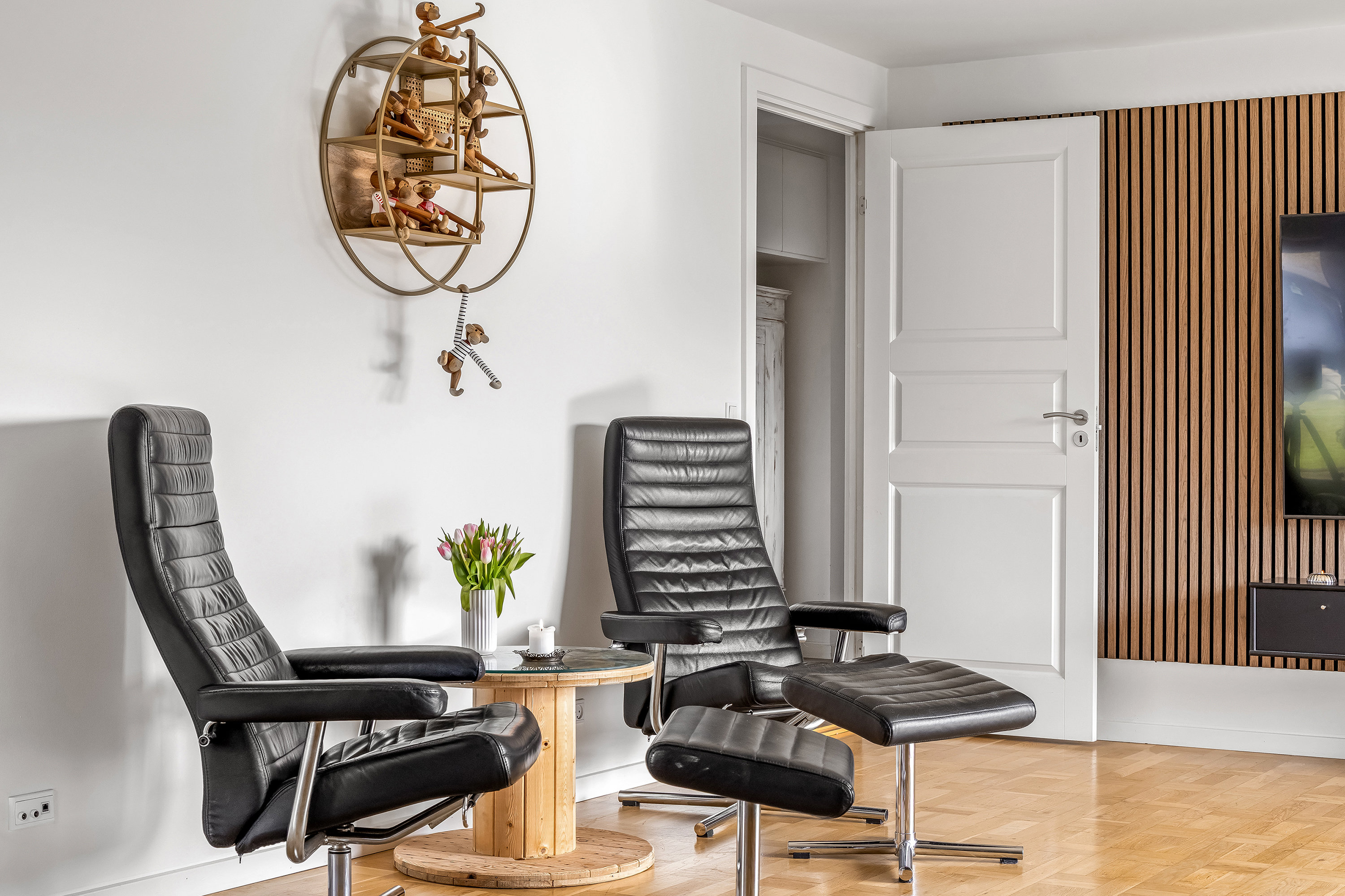 Fremhævet stue billede i fuldskærmstilstand. Billede af Arent Hansens Vej 24, Smidstrup, 3250 Gilleleje