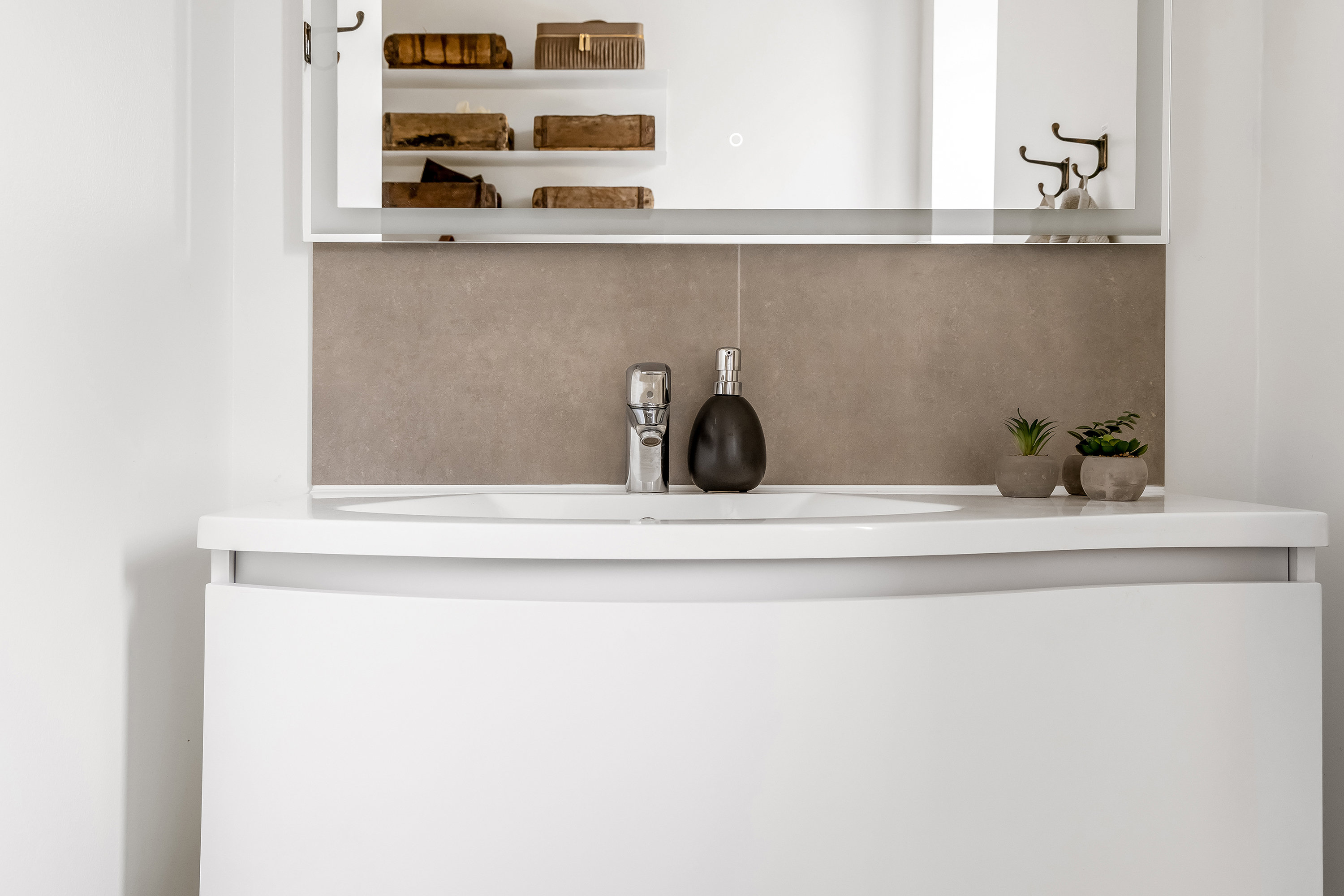 Fremhævet badeværelse billede i fuldskærmstilstand. Billede af Arent Hansens Vej 24, Smidstrup, 3250 Gilleleje