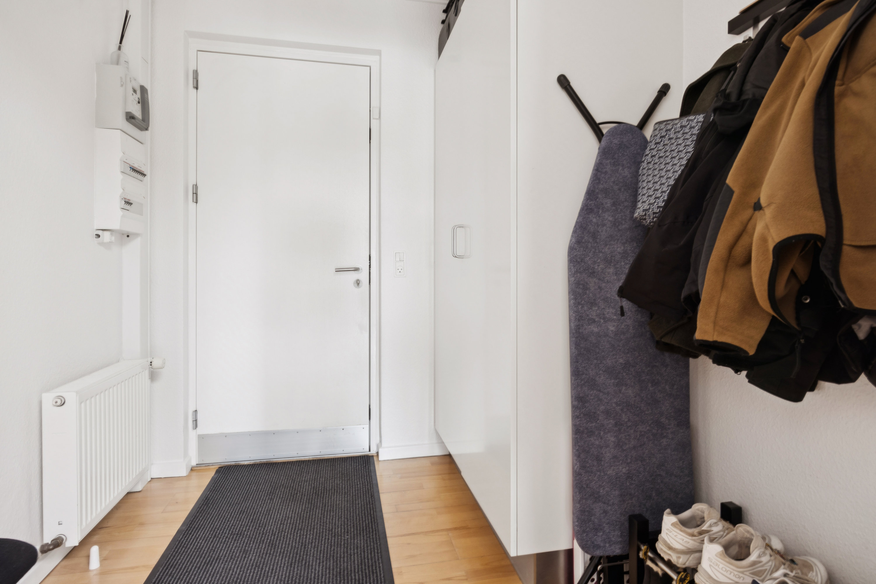 Fremhævet entré billede i fuldskærmstilstand. Billede af Vodskovvej 27C, 9310 Vodskov