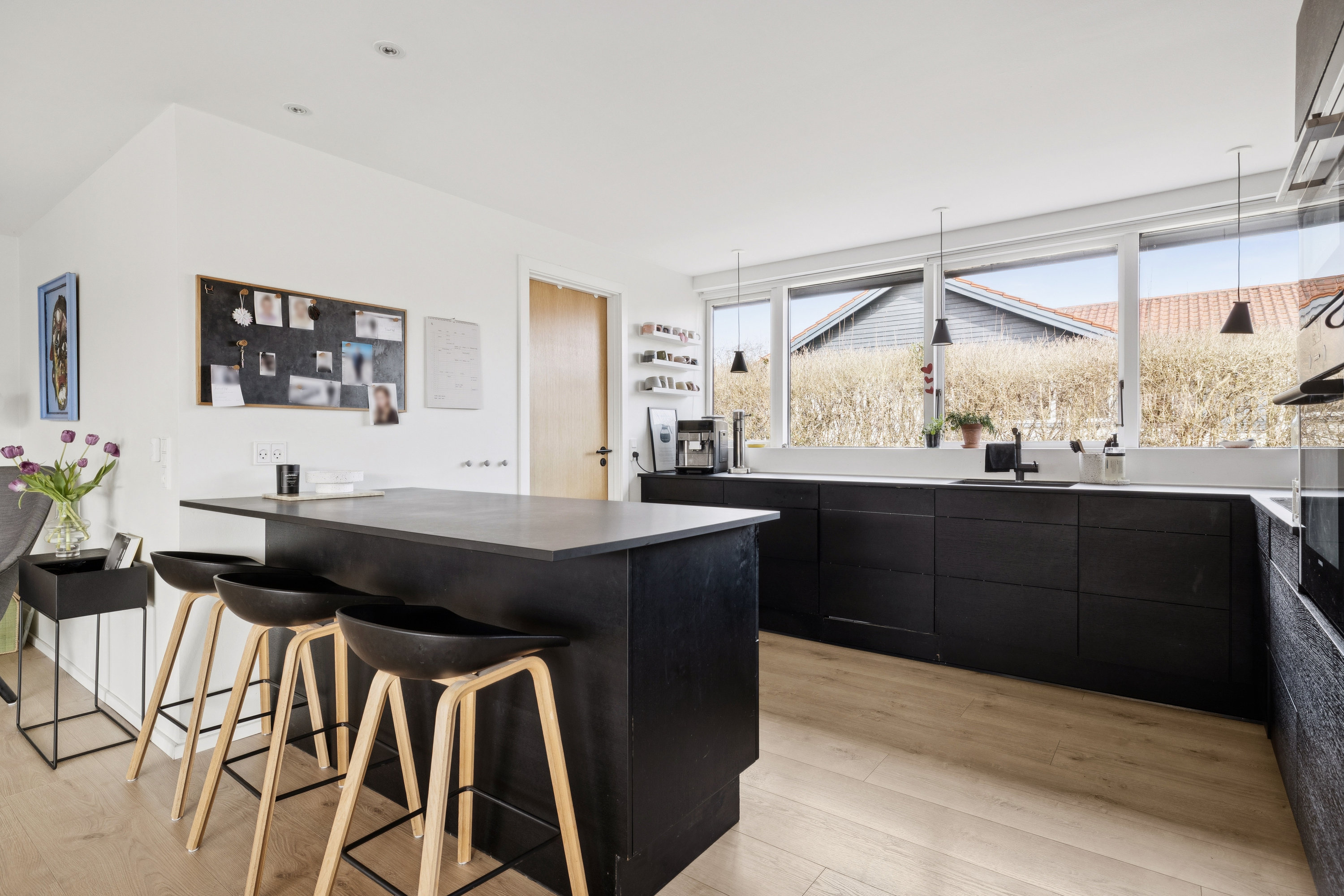 Fremhævet køkken billede i fuldskærmstilstand. Billede af Poppelvej 6, 8660 Skanderborg