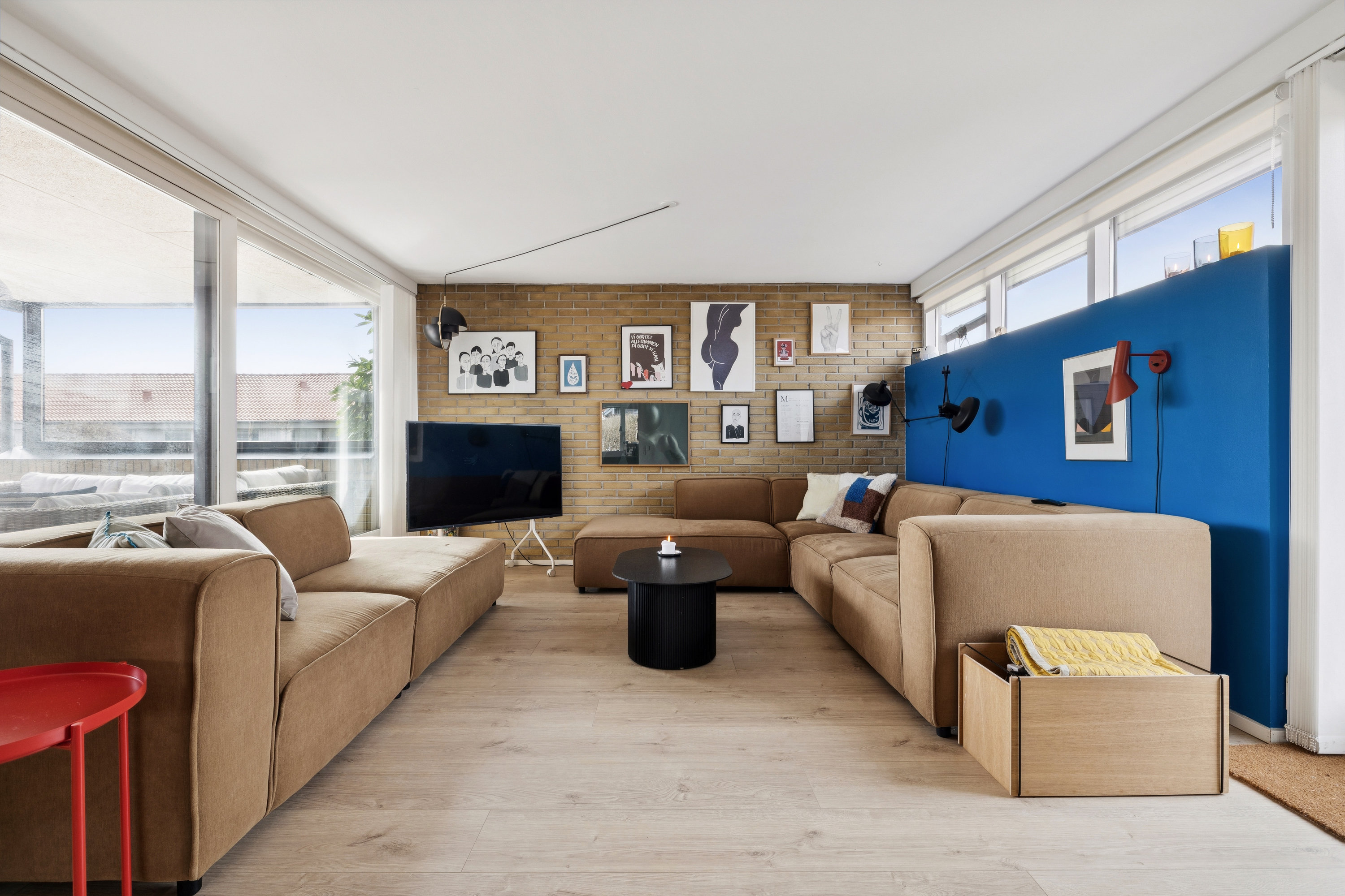 Fremhævet stue billede i fuldskærmstilstand. Billede af Poppelvej 6, 8660 Skanderborg