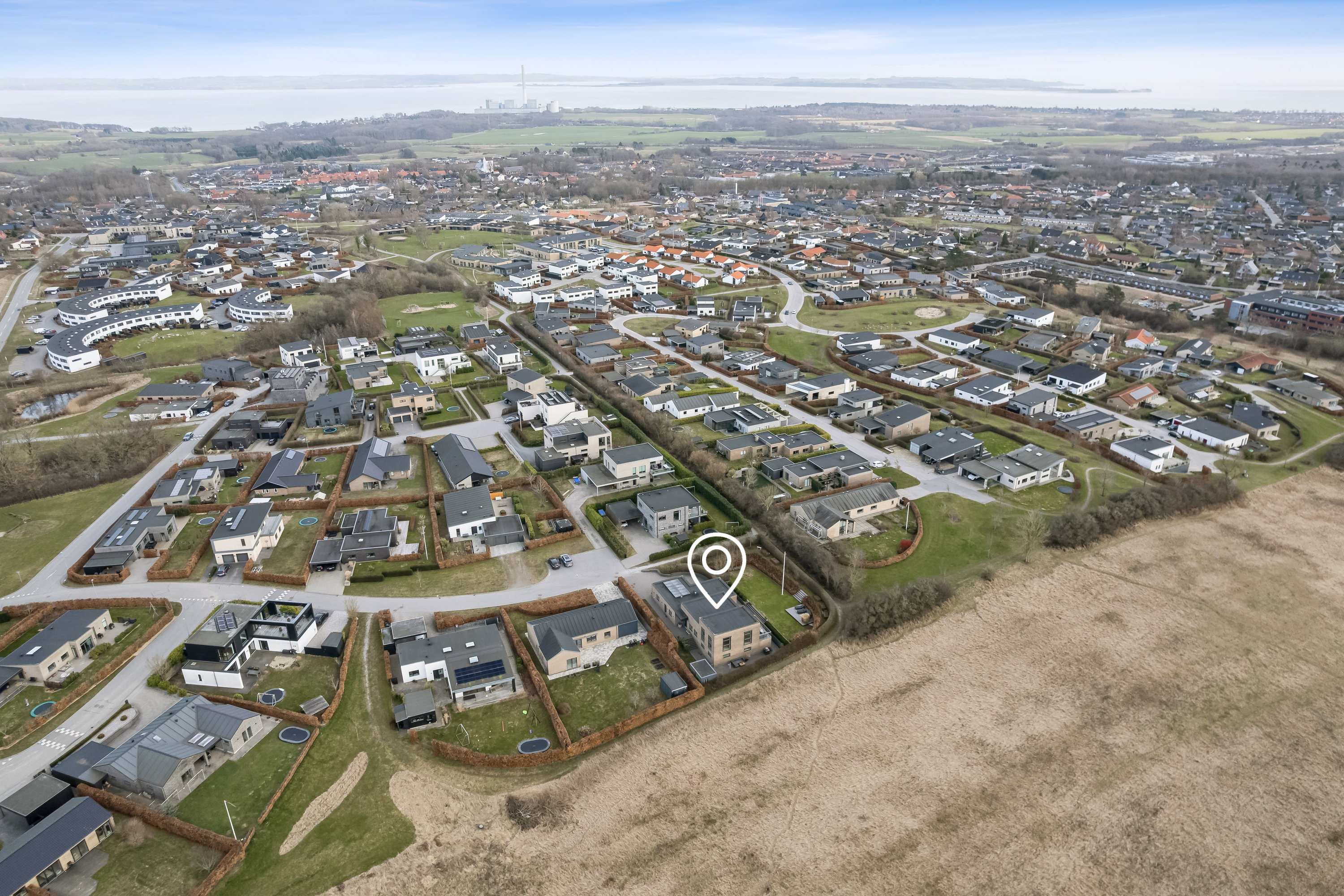 Fremhævet luftfoto billede i fuldskærmstilstand. Billede af Tronkærlund 40, 8541 Skødstrup