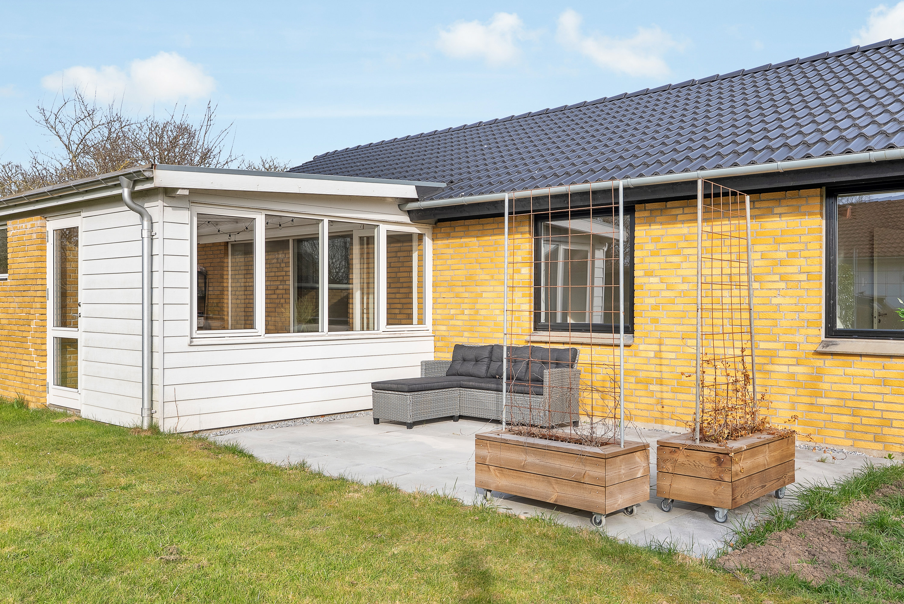 Fremhævet terrasse billede i fuldskærmstilstand. Billede af Anneksvænget 3, Næsbyhoved-Broby, 5270 Odense N