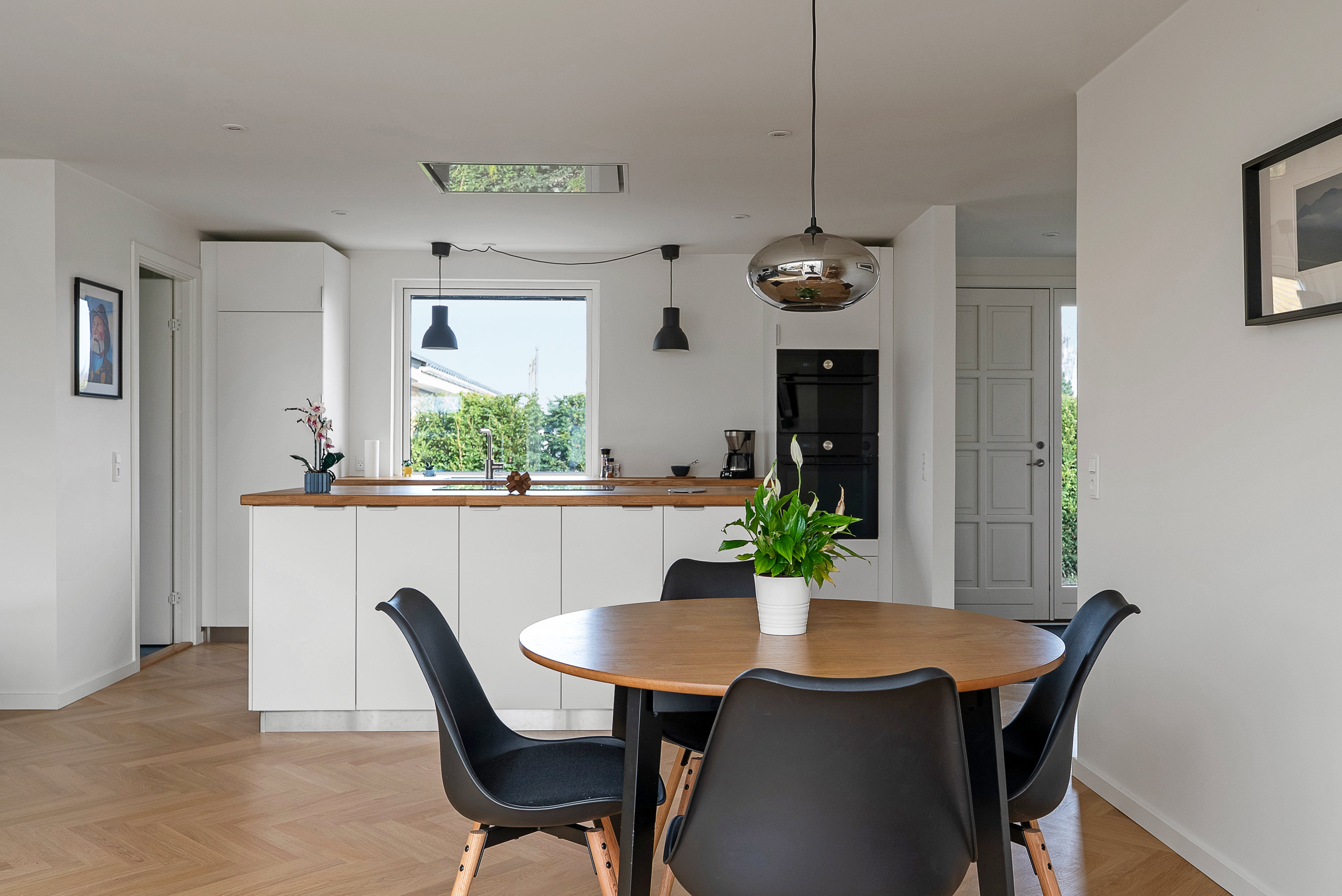 Fremhævet køkken alrum billede i fuldskærmstilstand. Billede af Anneksvænget 3, Næsbyhoved-Broby, 5270 Odense N